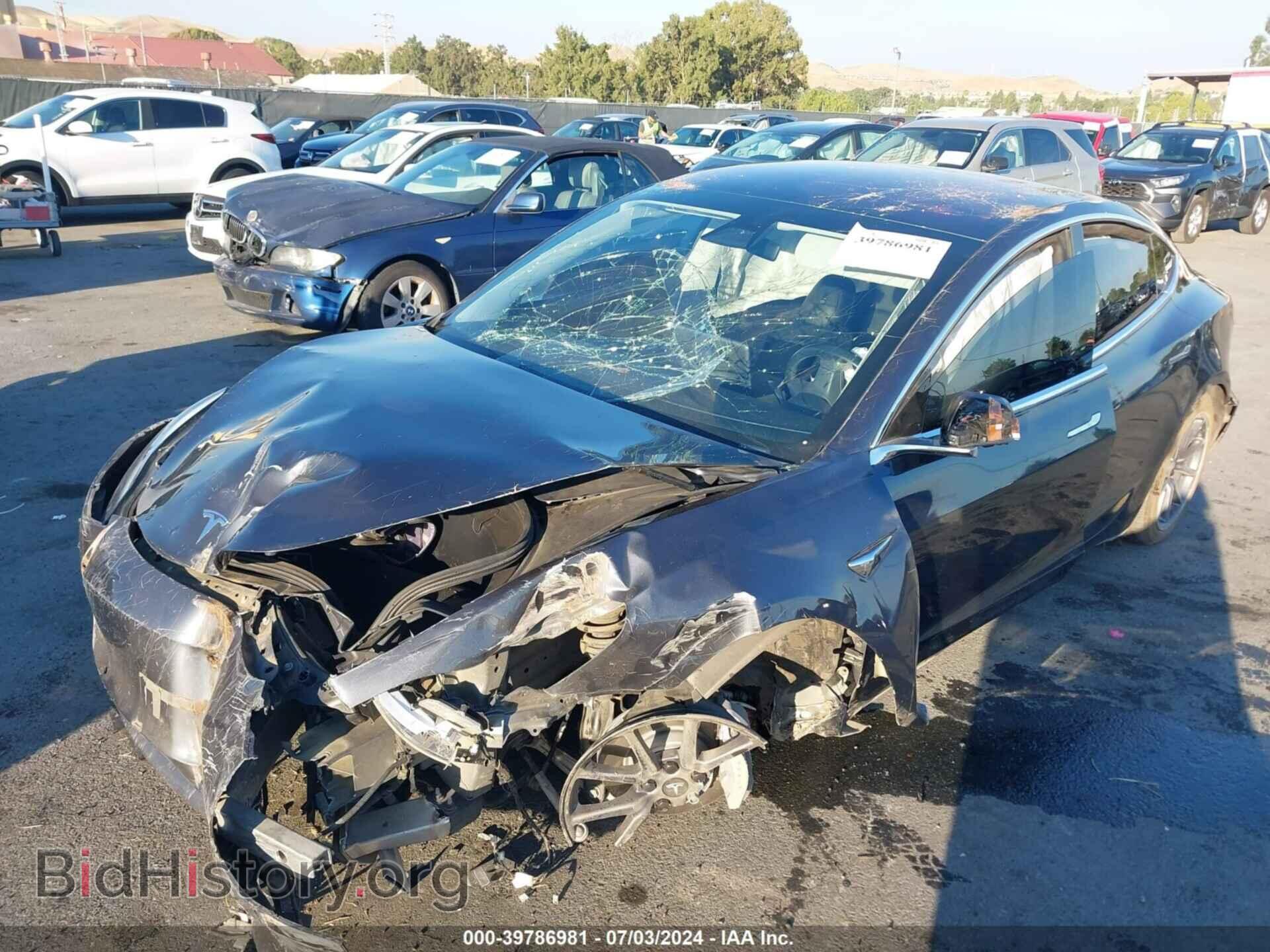 2018 TESLA MODEL 3 - VIN: 5YJ3E1EB2JF073761 - Photo 2
