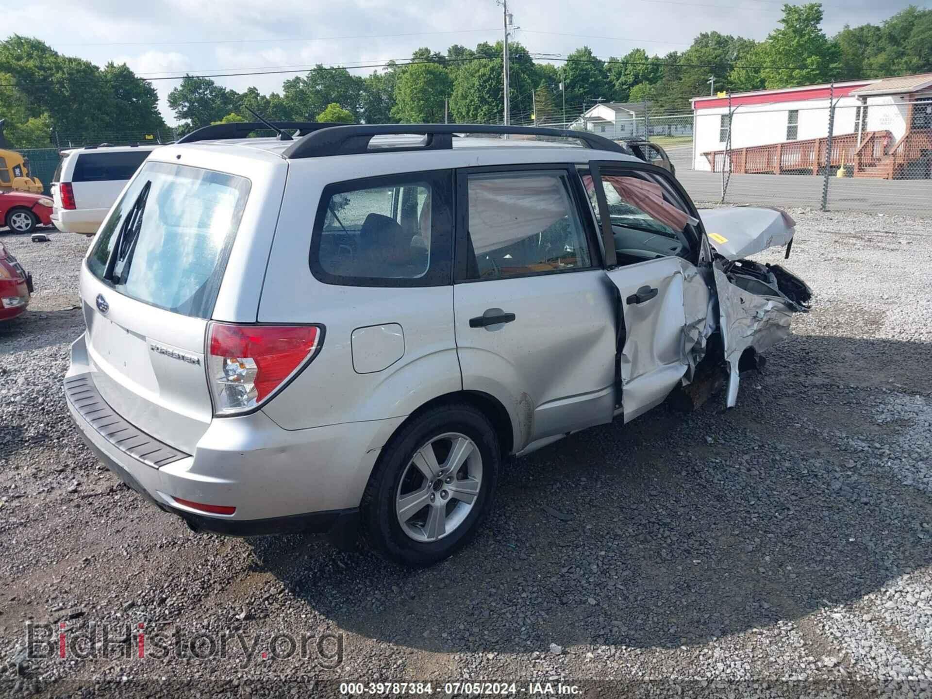 2011 SUBARU FORESTER - VIN: JF2SHBBC0BH773660 - Фото 4