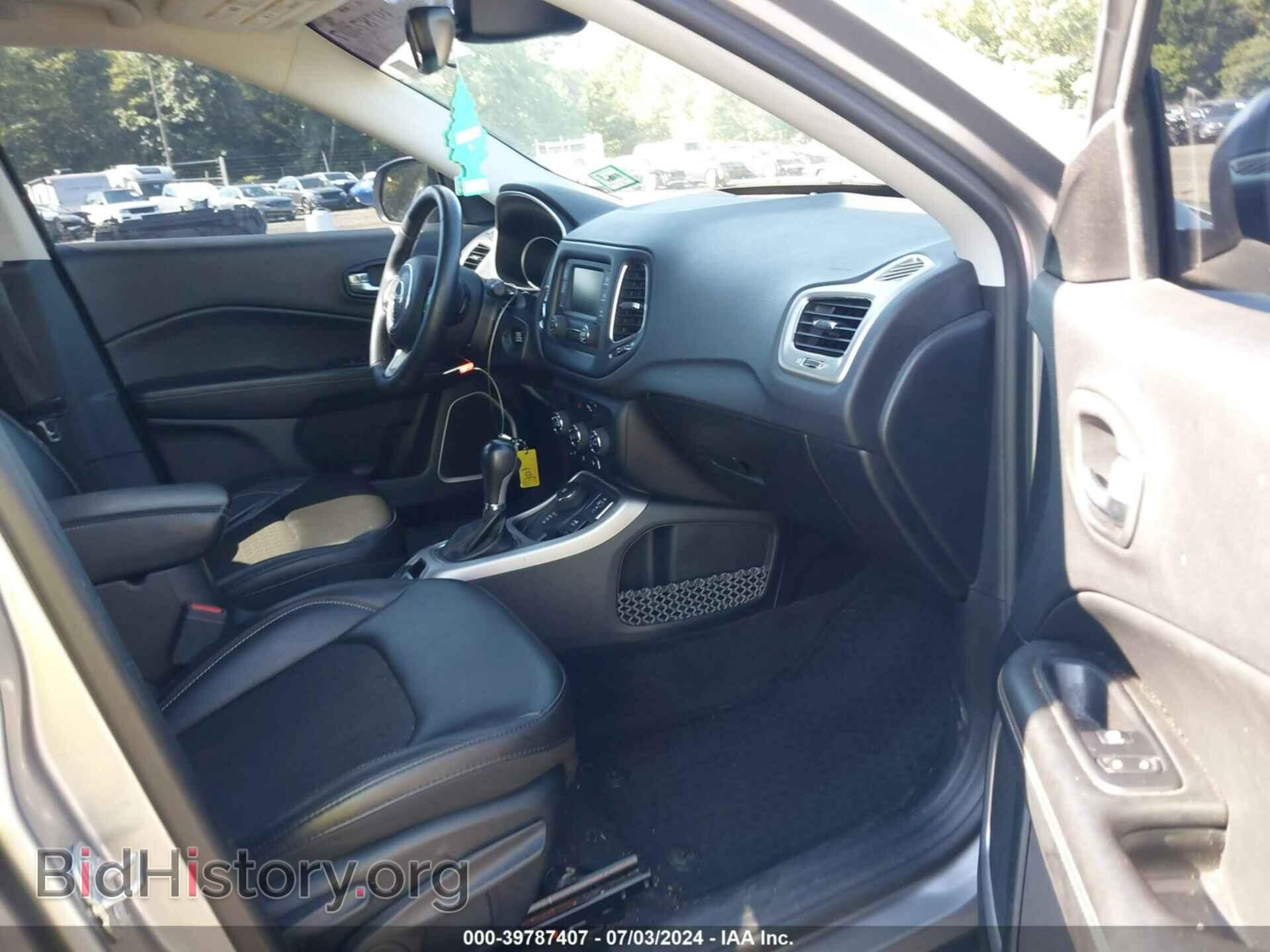2018 JEEP COMPASS - VIN: 3C4NJDBB0JT359572 - Фото 5