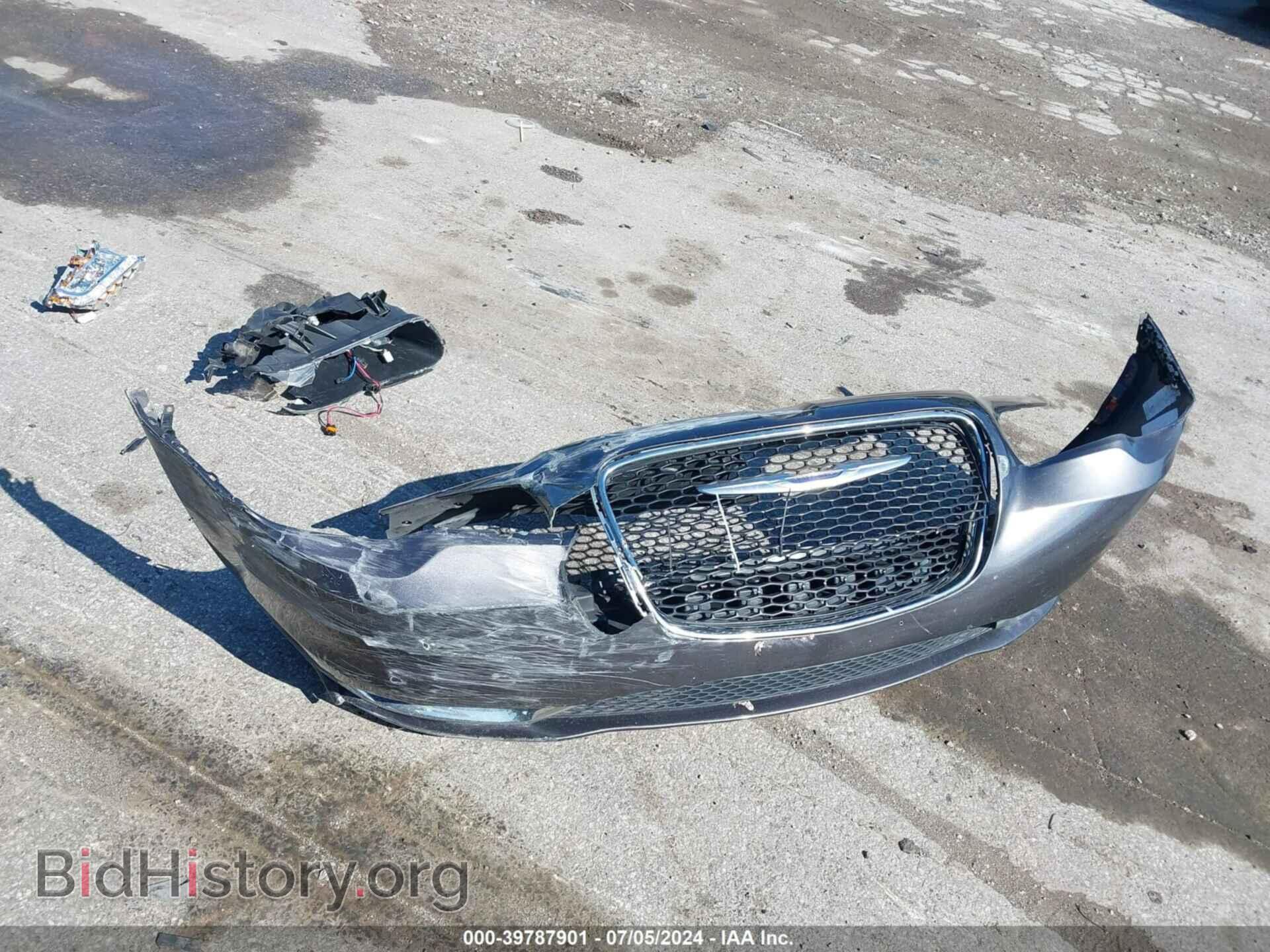 2017 CHRYSLER 300 - VIN: 2C3CCARG4HH637382 - Фото 12