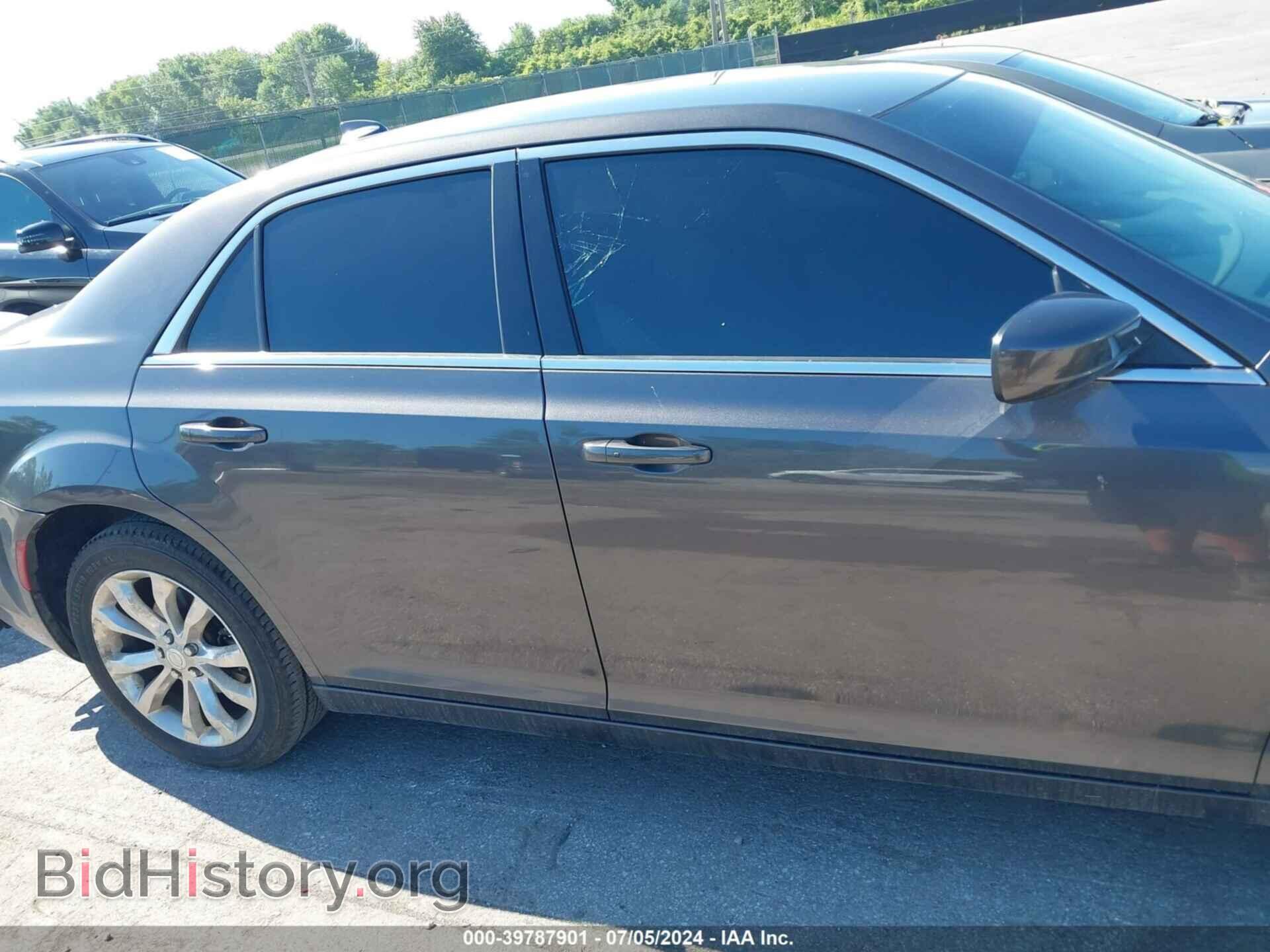 2017 CHRYSLER 300 - VIN: 2C3CCARG4HH637382 - Фото 14