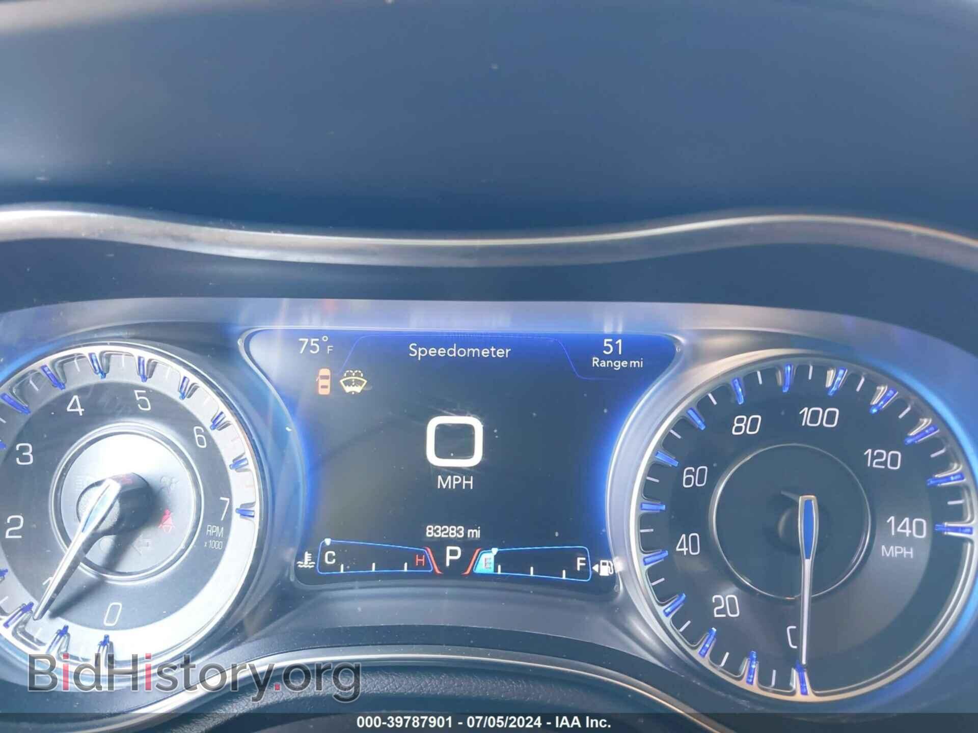 2017 CHRYSLER 300 - VIN: 2C3CCARG4HH637382 - Фото 7
