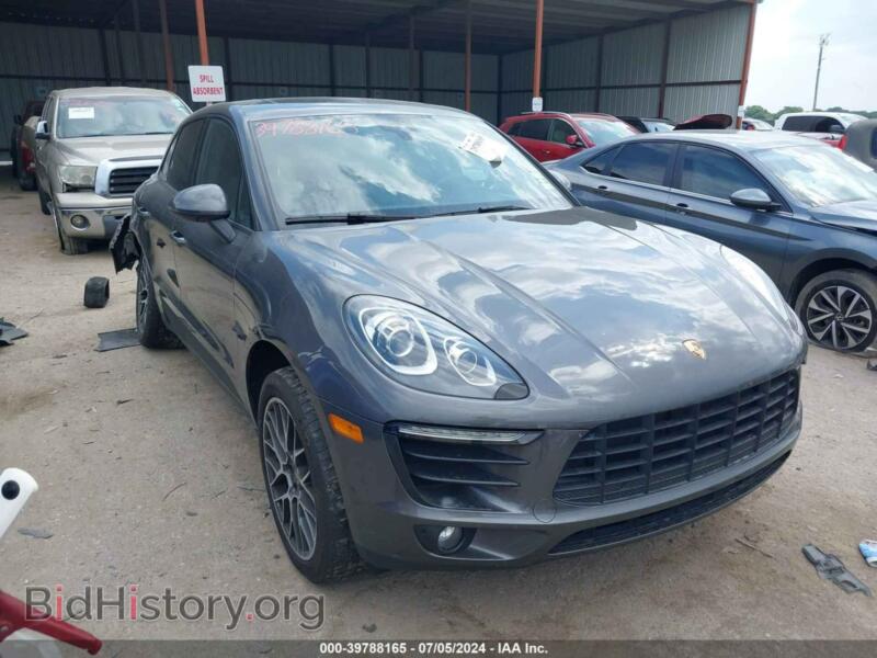 2018 Porsche MACAN (VIN WP1AA2A50JLB18071) — photo 1 of 16, IAAI, damage: right rear
