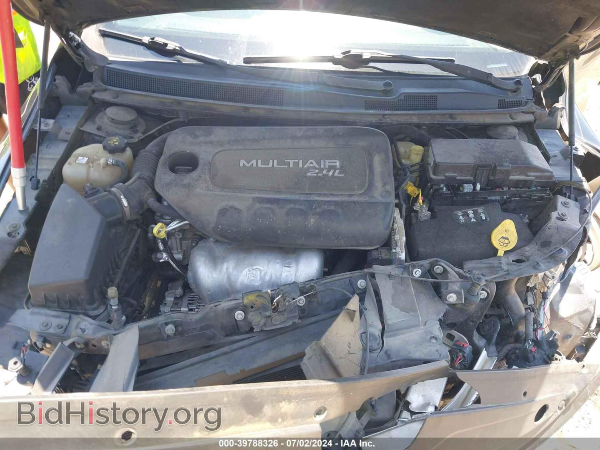 2016 CHRYSLER 200 - VIN: 1C3CCCAB2GN167127 - Фото 10