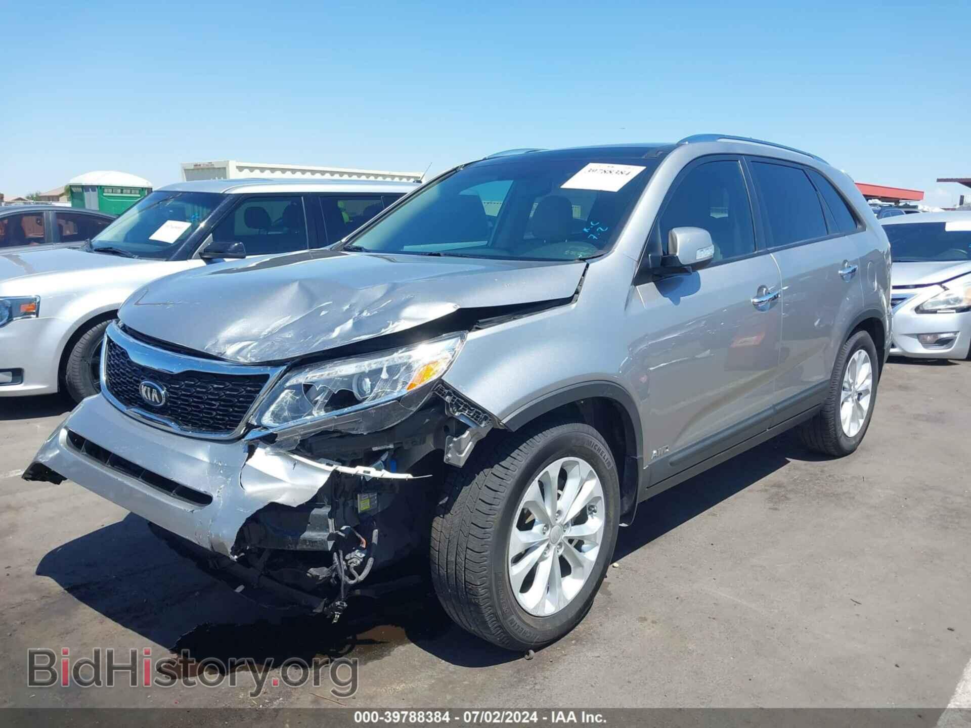 2014 KIA SORENTO - VIN: 5XYKUDA77EG549714 - Фото 2