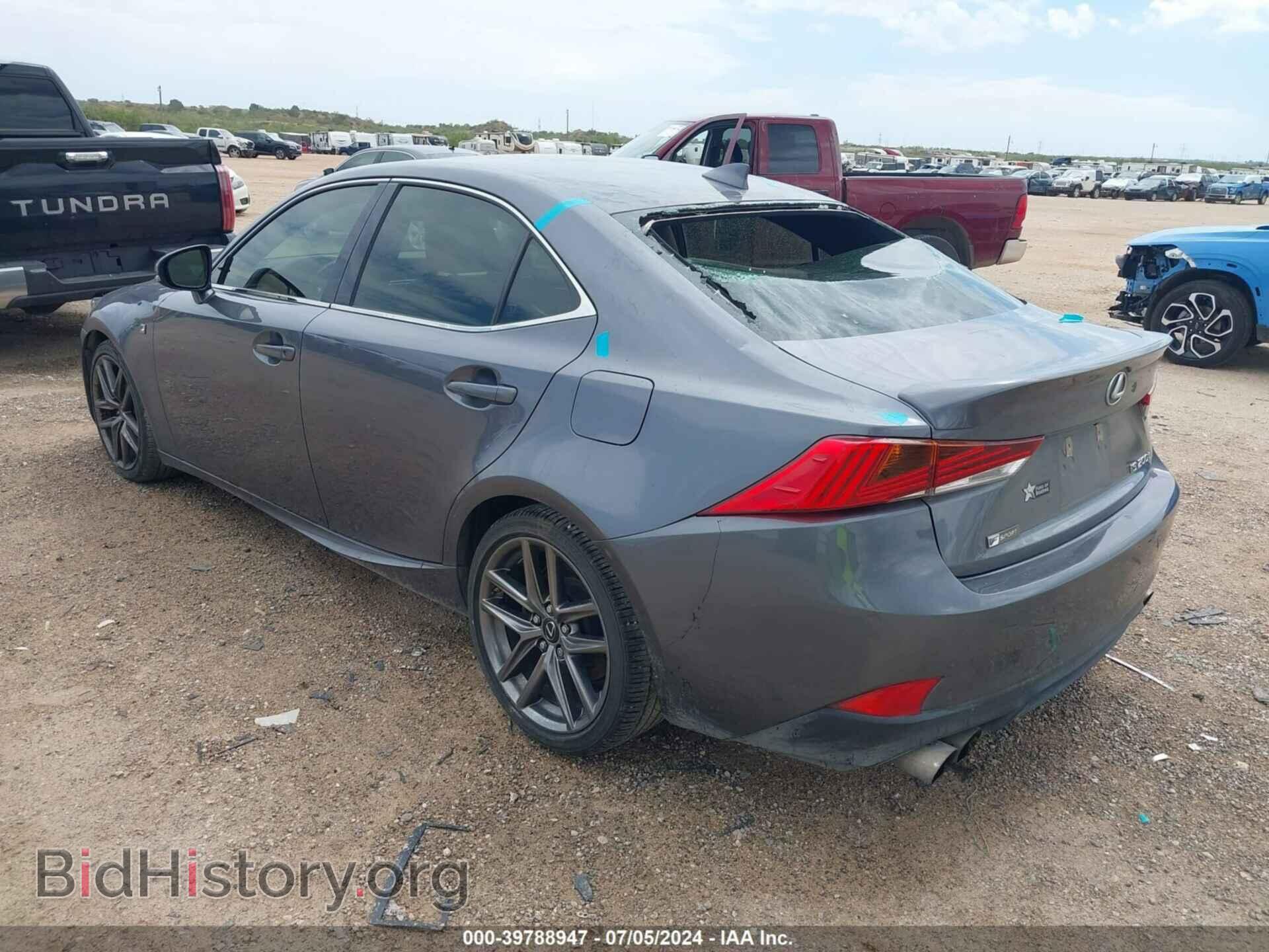 2017 LEXUS IS 200T - VIN: JTHBA1D2XH5059724 - Фото 3