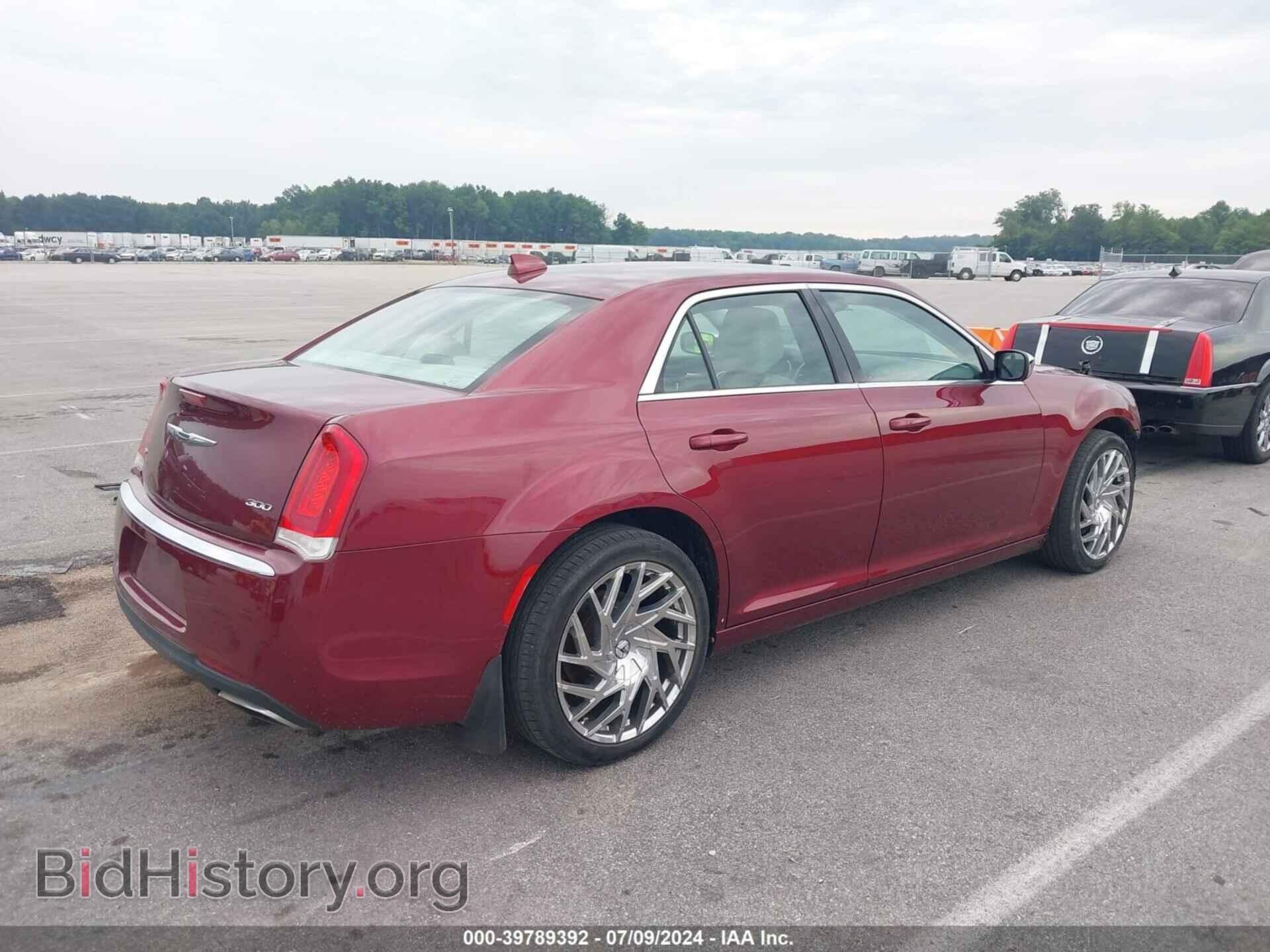 2016 CHRYSLER 300 - VIN: 2C3CCARG0GH124306 - Фото 4