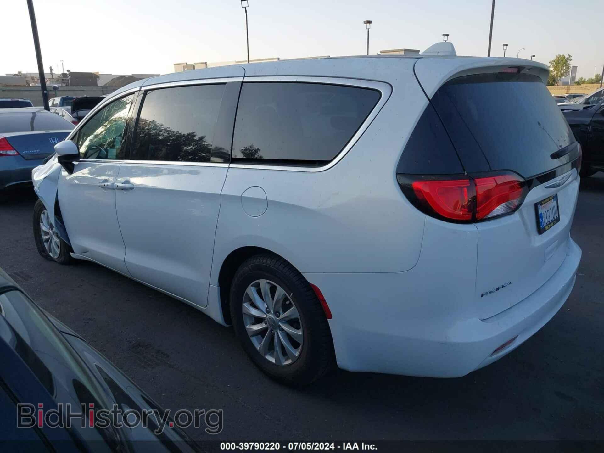 2017 CHRYSLER PACIFICA - VIN: 2C4RC1DG1HR663865 - Фото 3