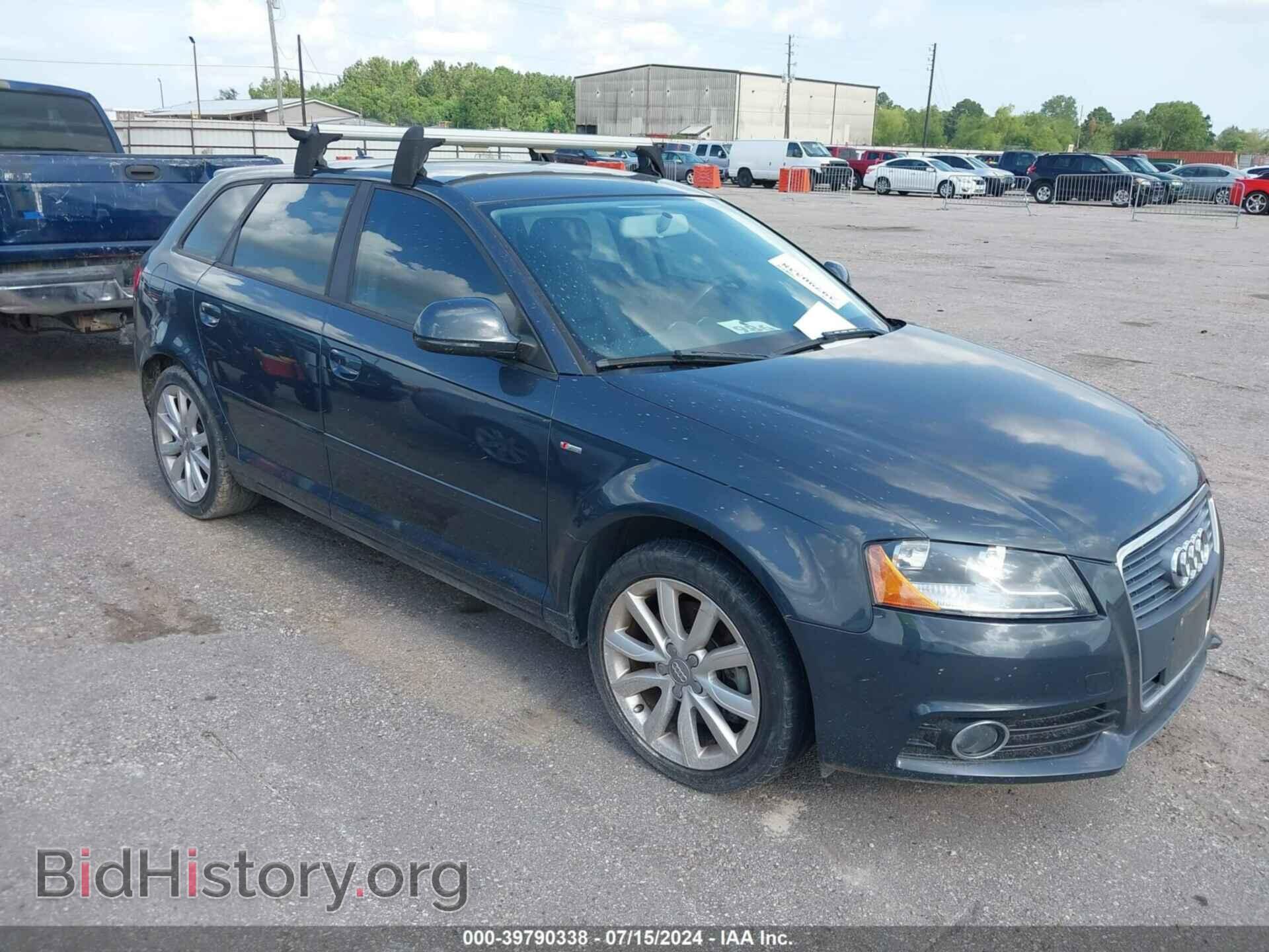 Фотография WAUBEAFM3AA150736 - AUDI A3 2010