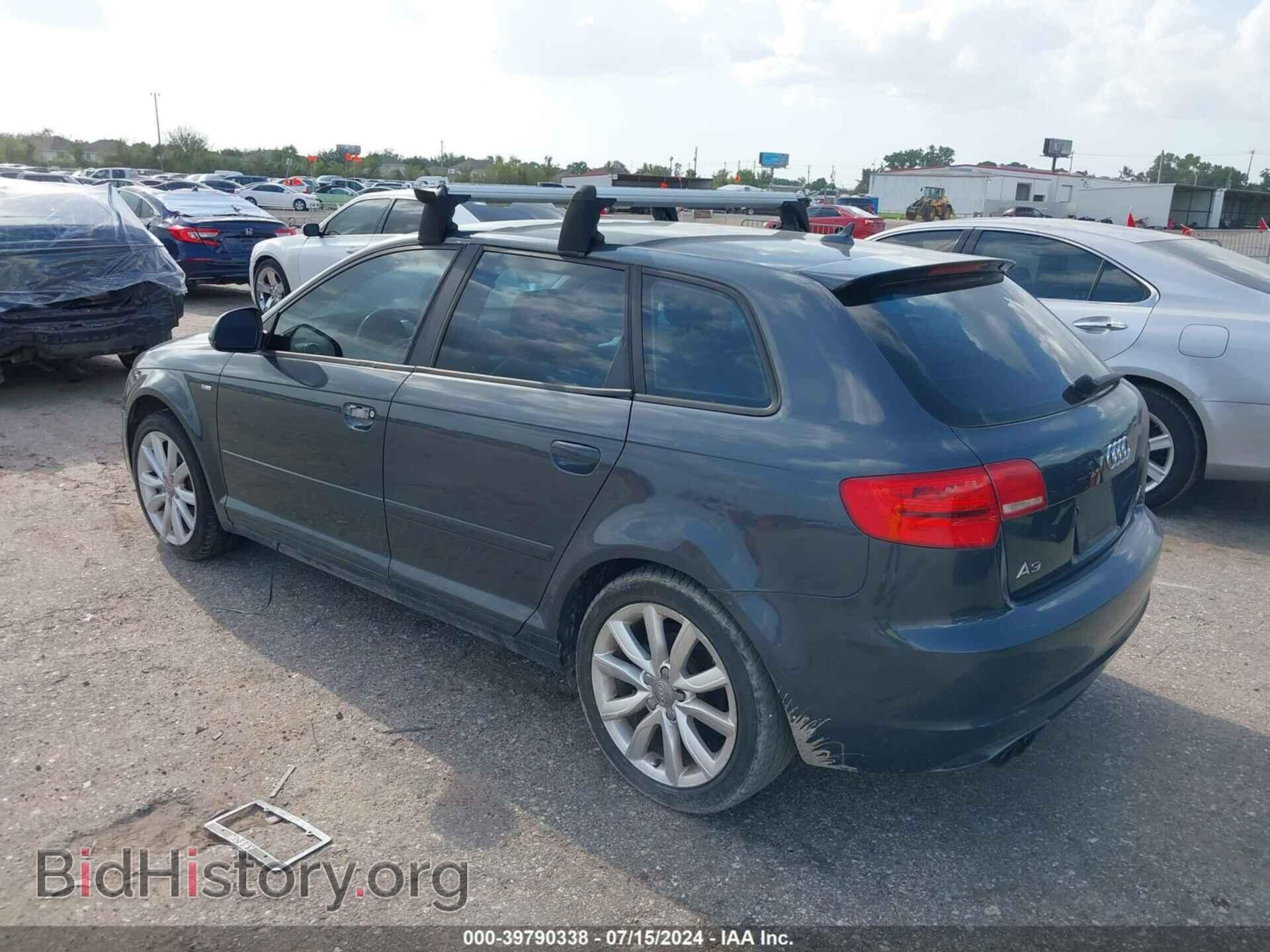 2010 AUDI A3 - VIN: WAUBEAFM3AA150736 - Фото 3
