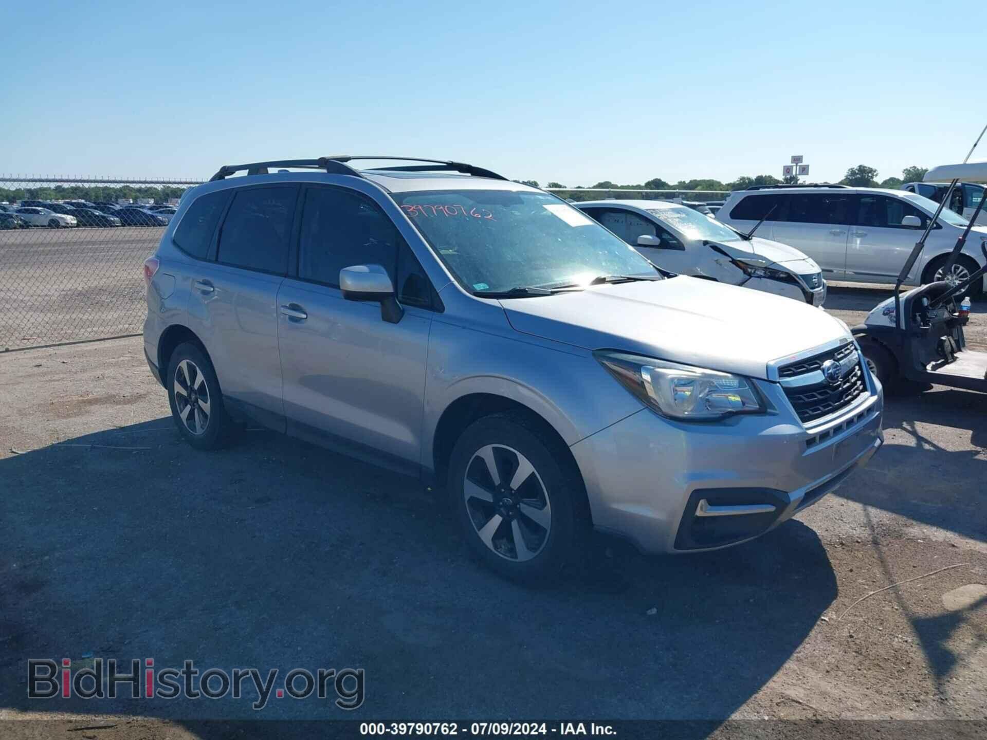 Фотография JF2SJAEC8HH561706 - SUBARU FORESTER 2017