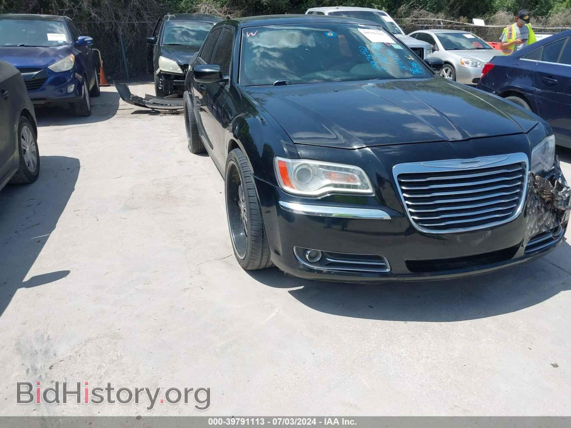 Фотография 2C3CCARG5EH297350 - CHRYSLER 300 2014