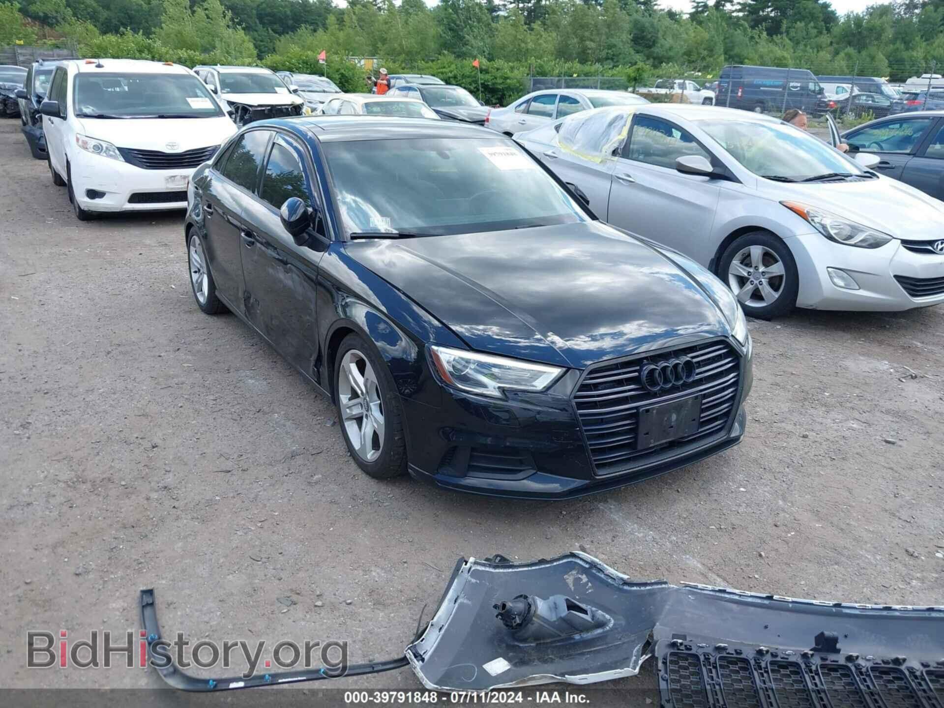 Фотография WAUB8GFF4H1055964 - AUDI A3 2017