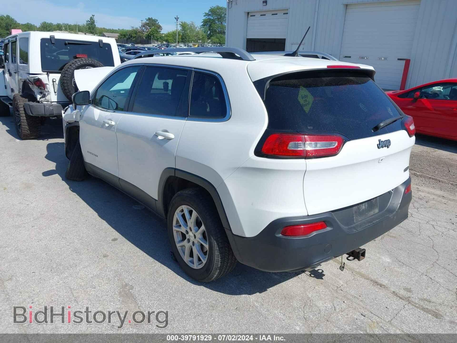 2018 JEEP CHEROKEE - VIN: 1C4PJLCB6JD573473 - Фото 3
