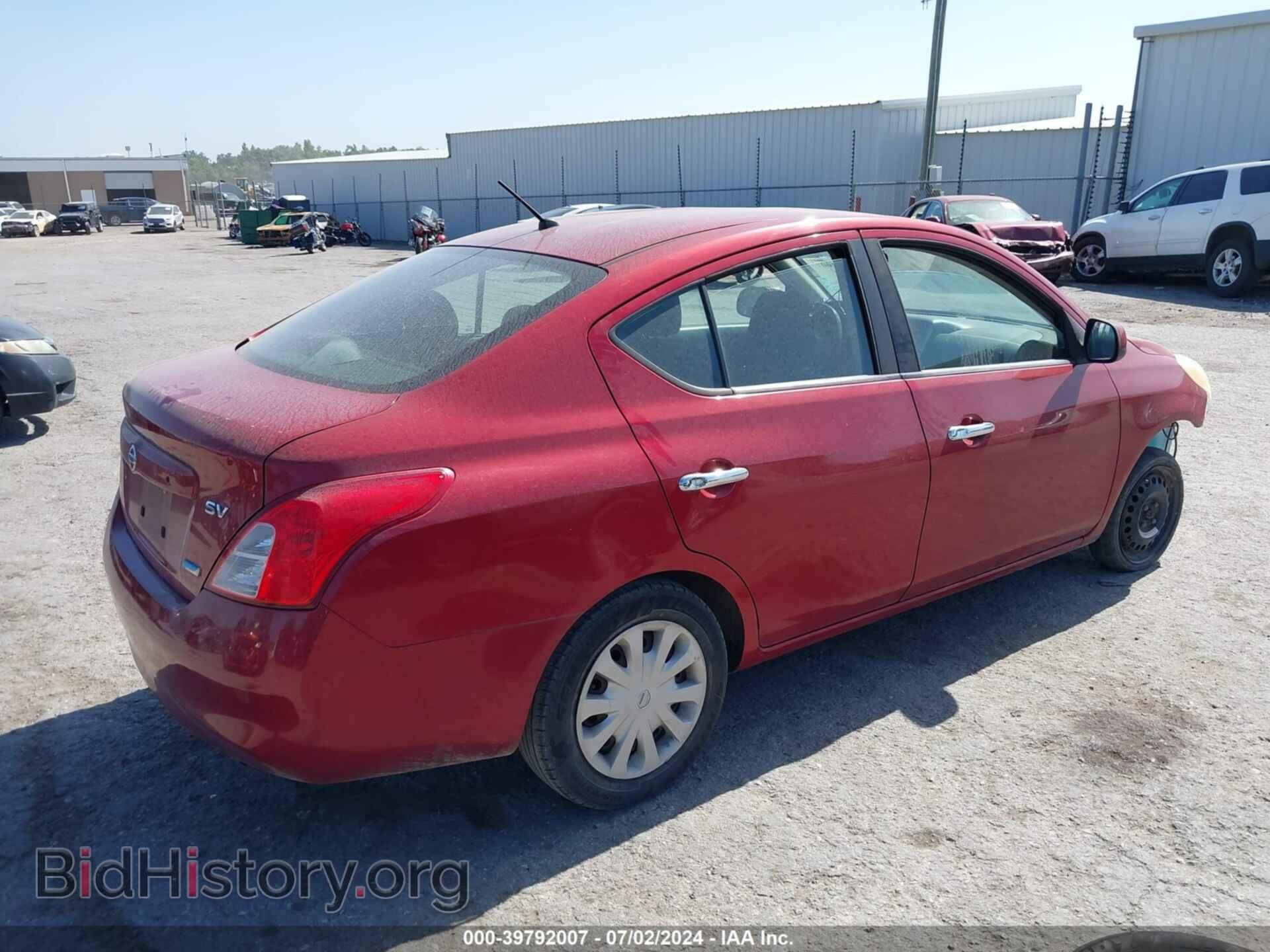 2012 NISSAN VERSA - VIN: 3N1CN7AP1CL815546 - Фото 4