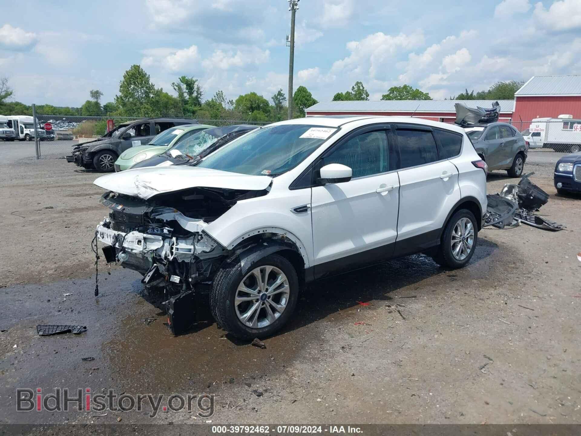2017 FORD ESCAPE - VIN: 1FMCU9G9XHUC96512 - Фото 2