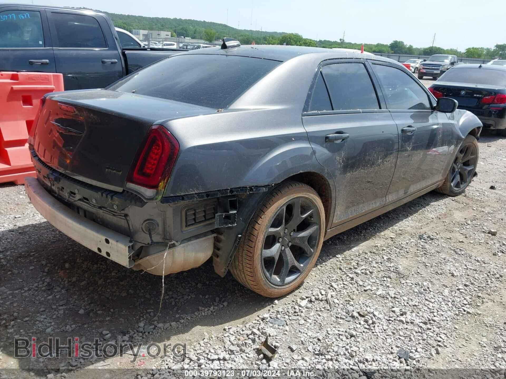 2021 CHRYSLER 300 - VIN: 2C3CCAAG6MH613848 - Фото 4