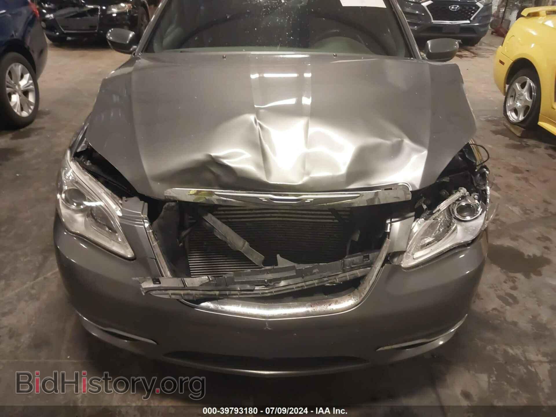 2012 CHRYSLER 200 - VIN: 1C3CCBAG8CN246172 - Фото 6