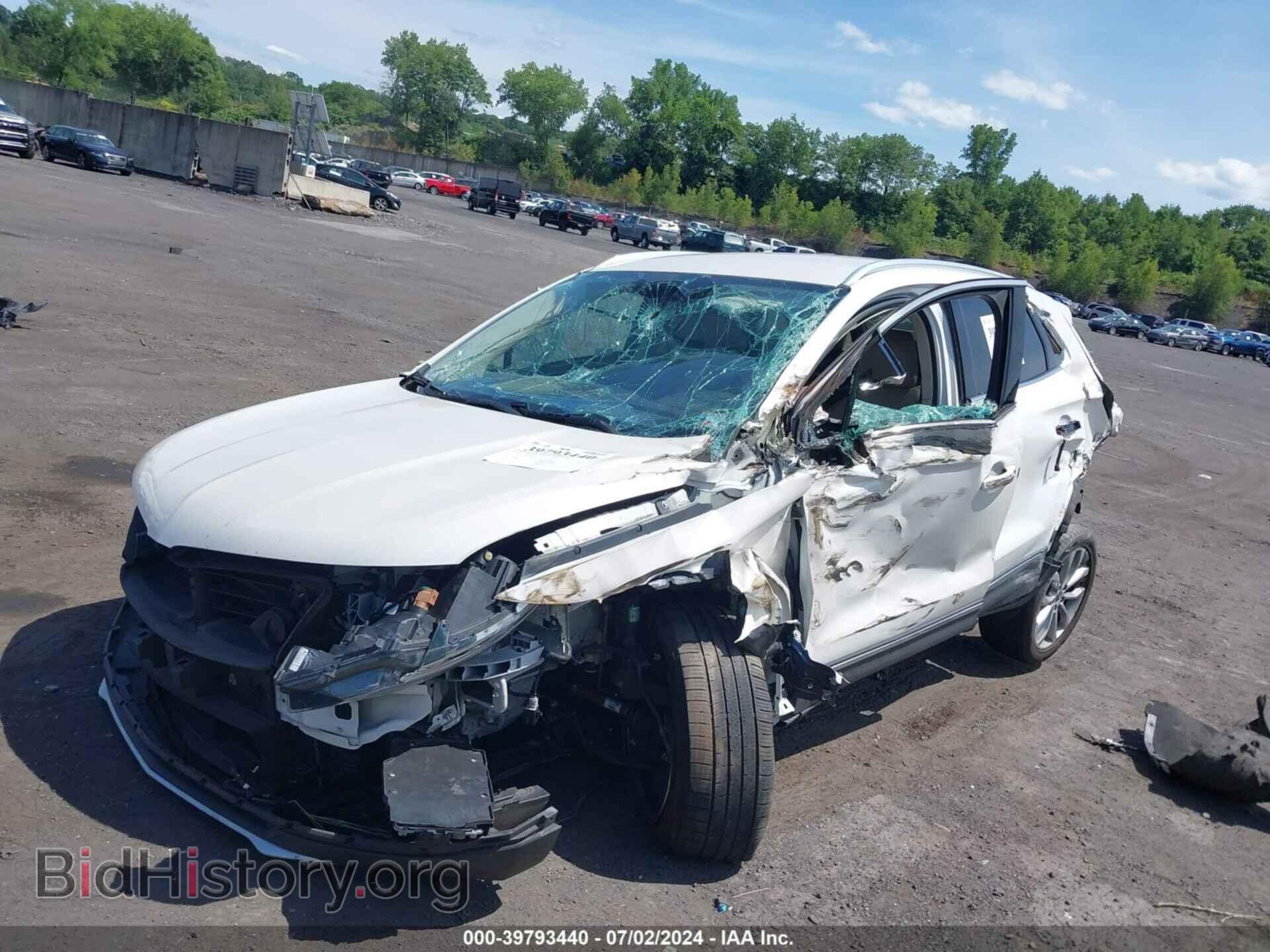 2017 LINCOLN MKC - VIN: 5LMCJ2D91HUL51561 - Photo 2