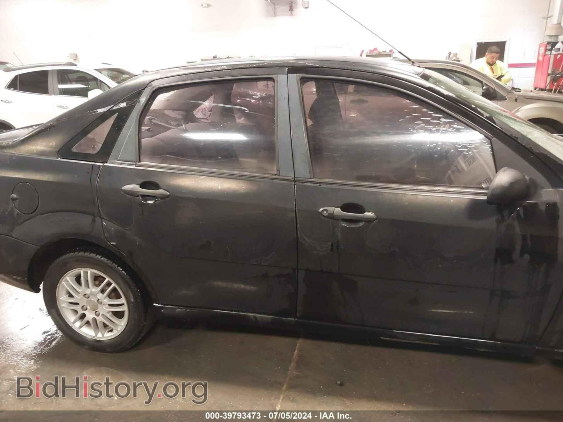 2006 FORD FOCUS - VIN: 1FAFP34N16W231384 - Фото 13