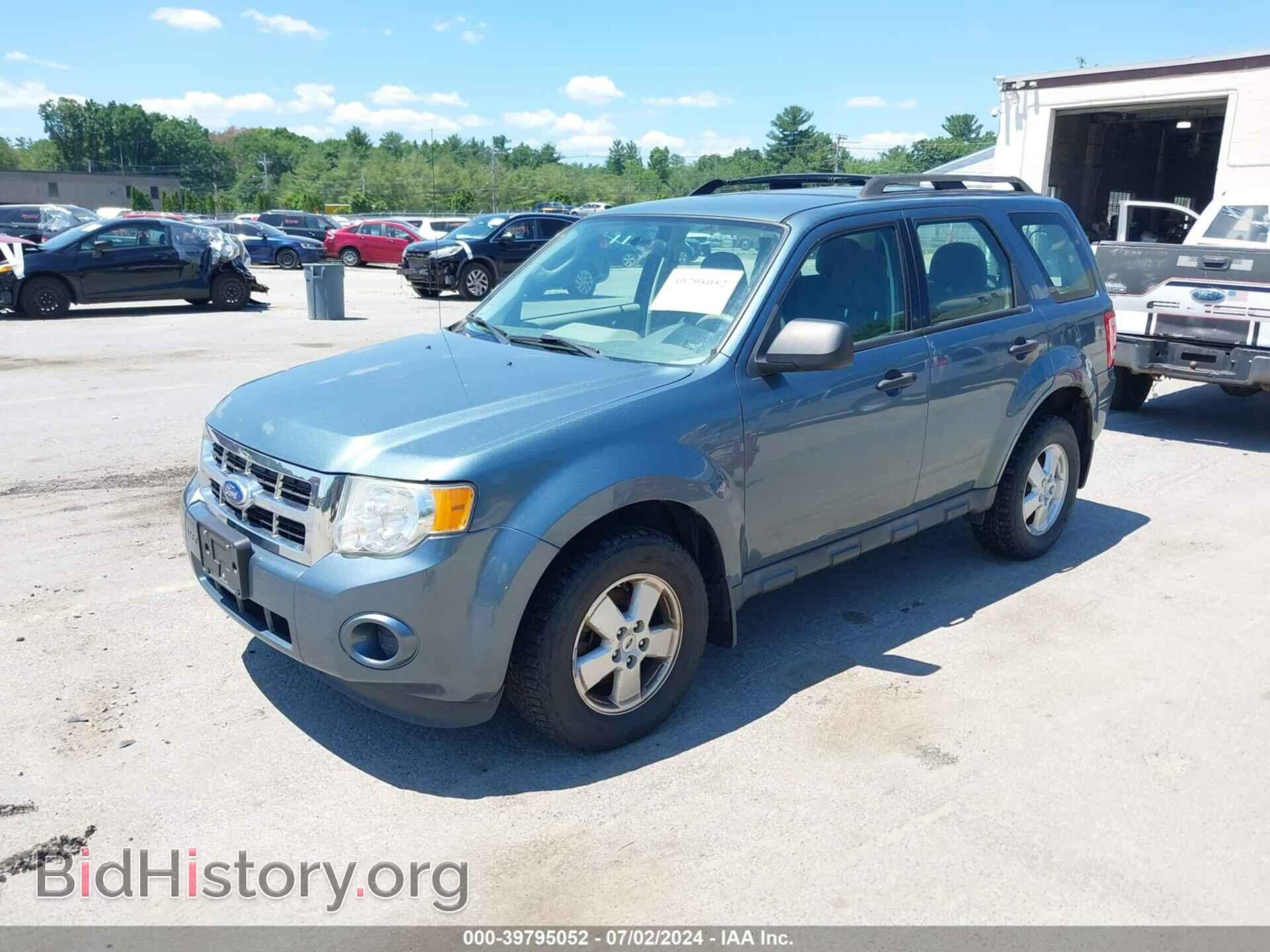 2011 FORD ESCAPE - VIN: 1FMCU9C76BKC07977 - Photo 2