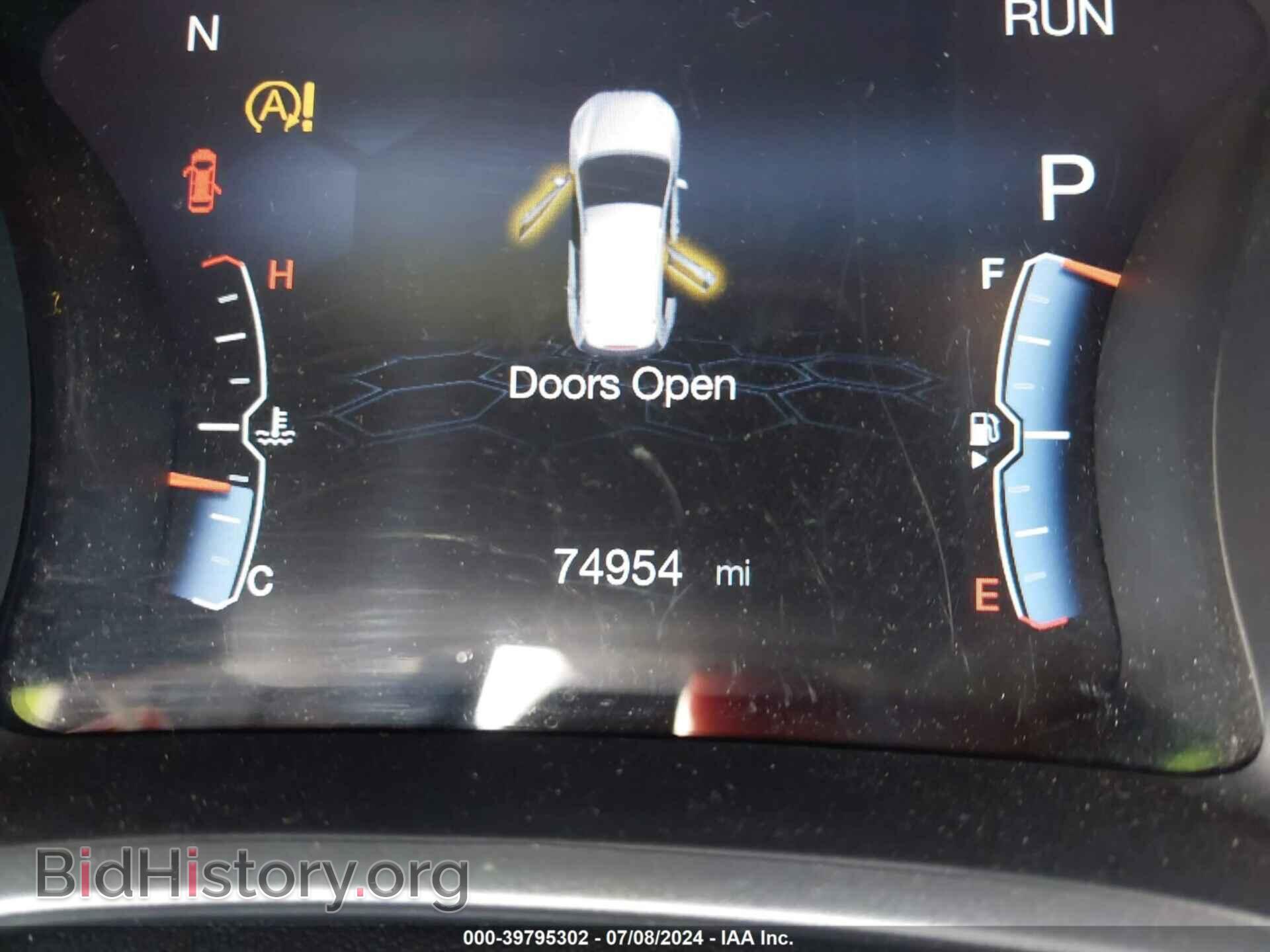 2018 JEEP COMPASS - VIN: 3C4NJDBB1JT178612 - Фото 16