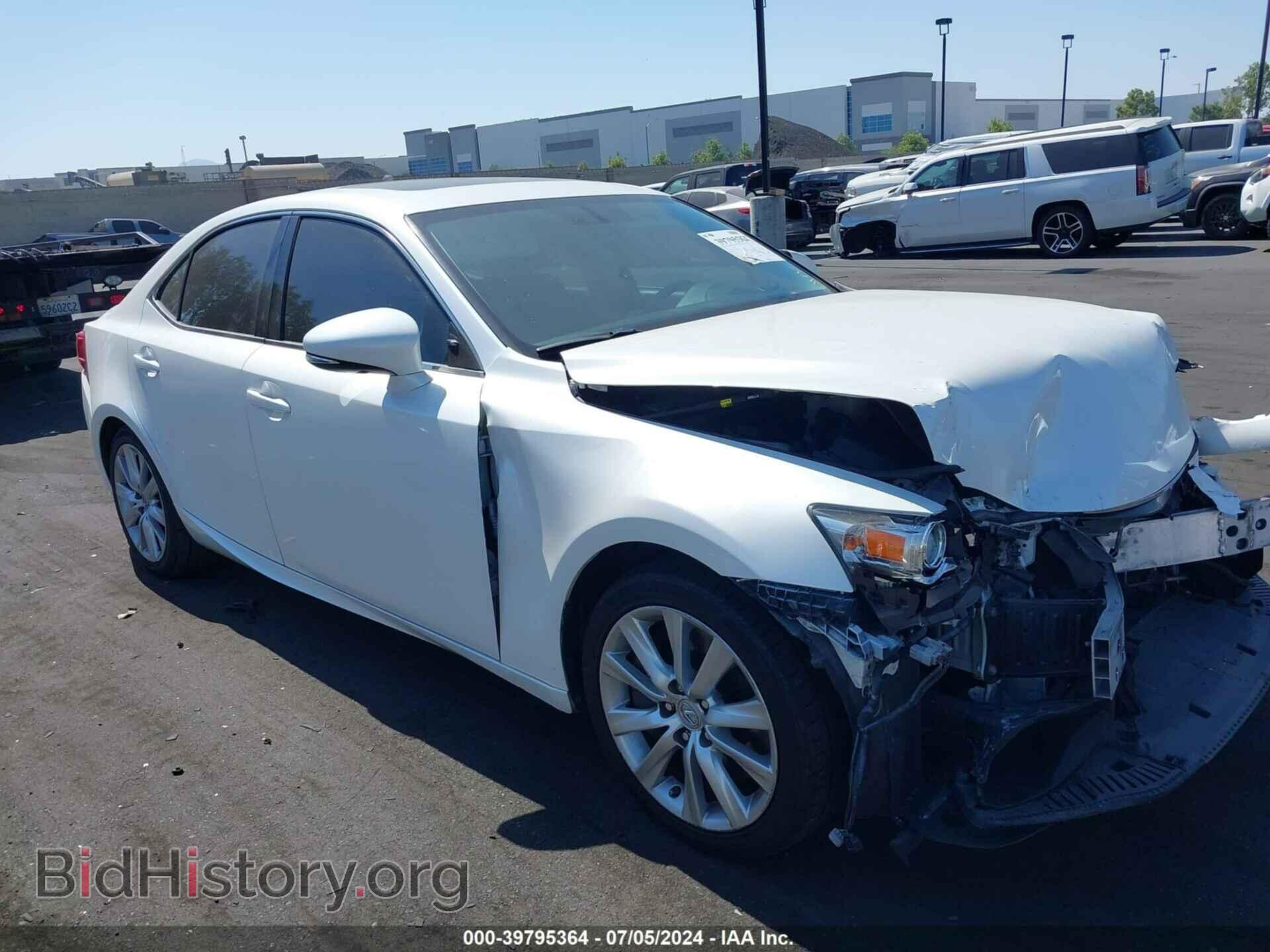 Фотография JTHBA1D21G5008630 - LEXUS IS 200T 2016