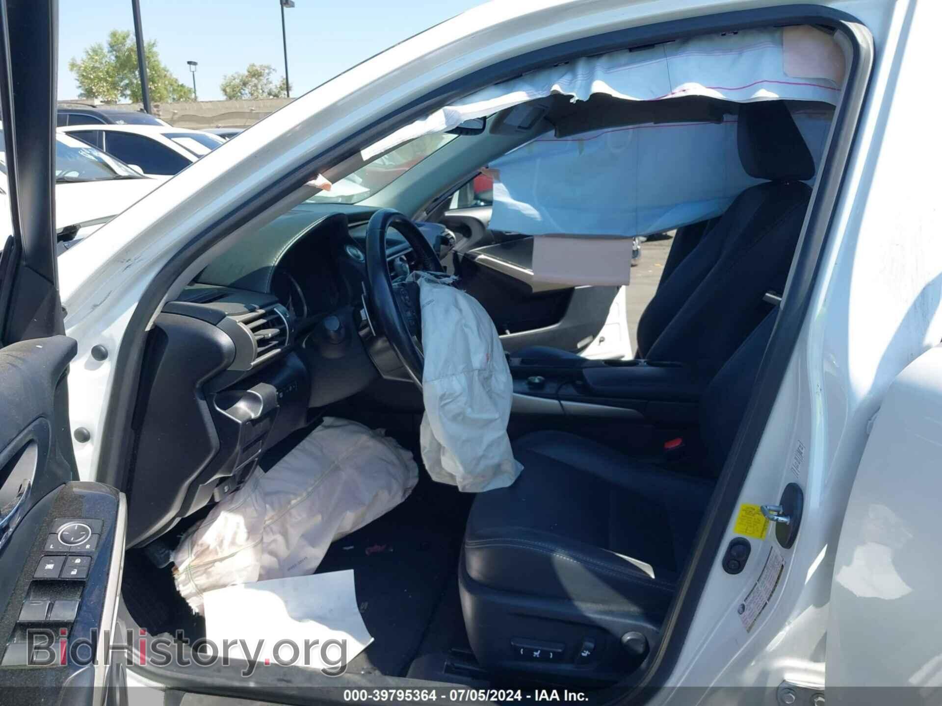 2016 LEXUS IS 200T - VIN: JTHBA1D21G5008630 - Фото 5
