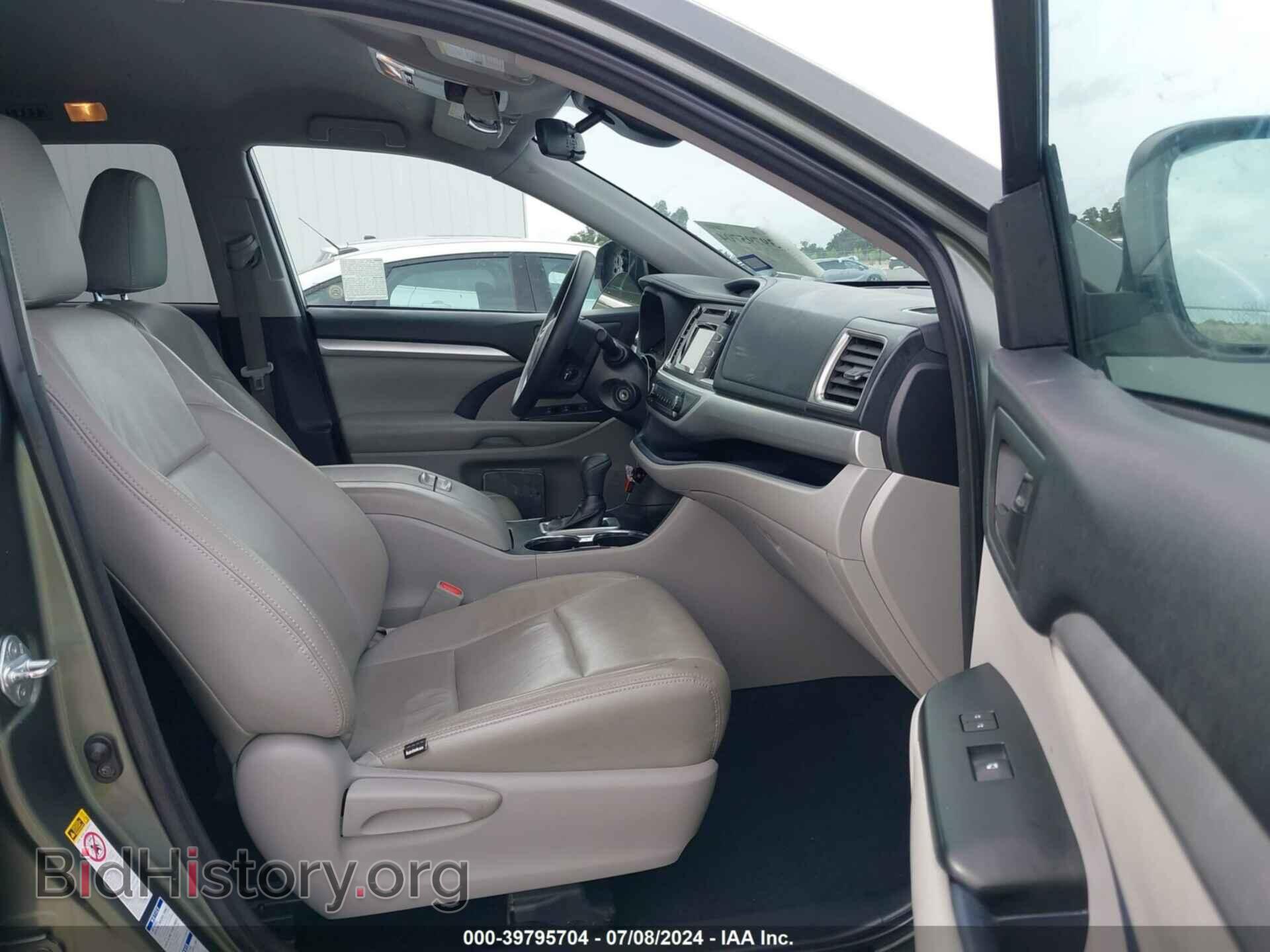 2018 TOYOTA HIGHLANDER - VIN: 5TDBZRFH4JS874172 - Фото 5