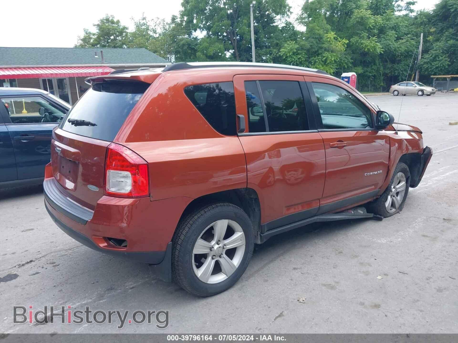 2012 JEEP COMPASS - VIN: 1C4NJDEB0CD578620 - Photo 4