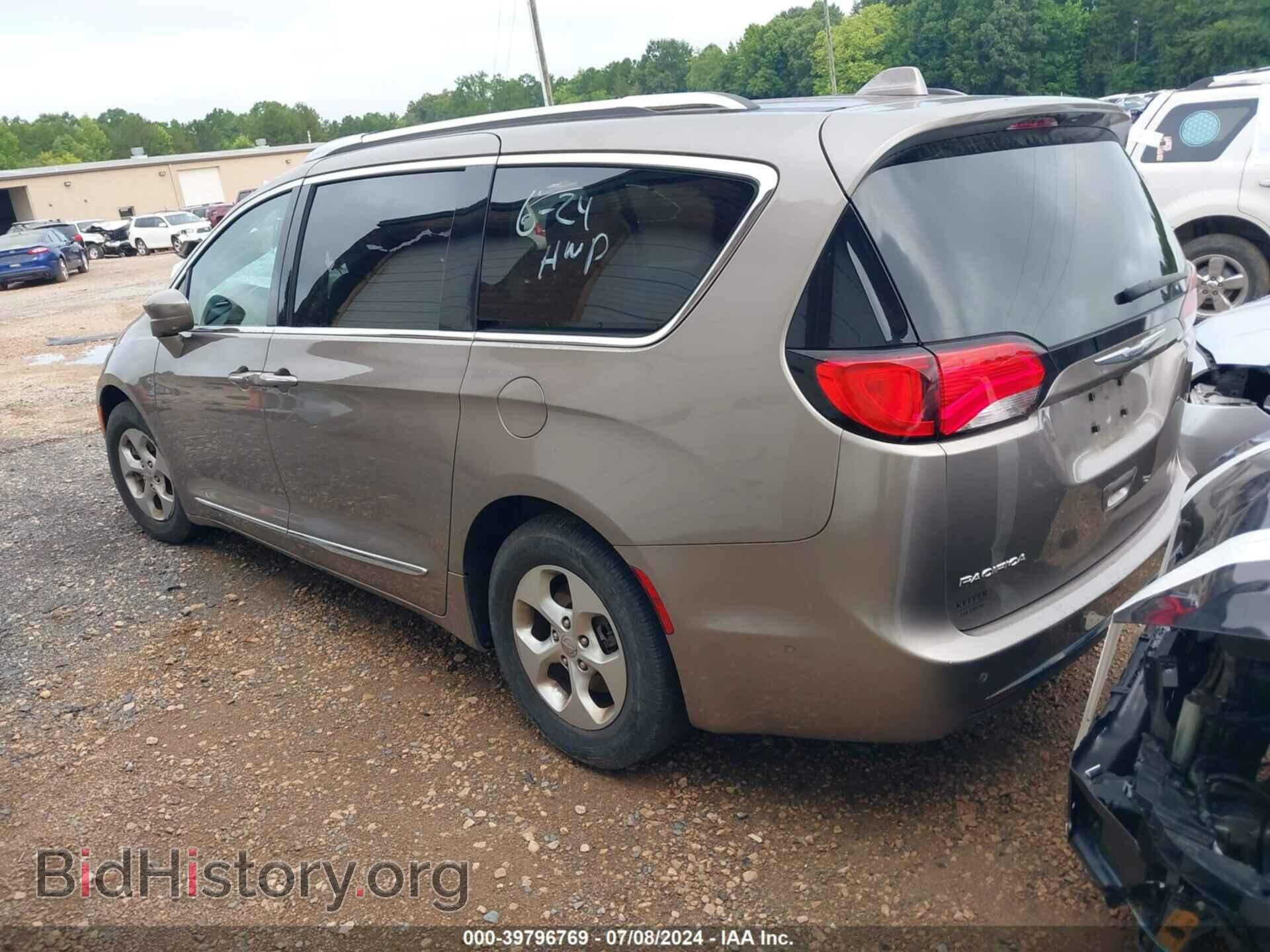 2017 CHRYSLER PACIFICA - VIN: 2C4RC1EG5HR721572 - Фото 3