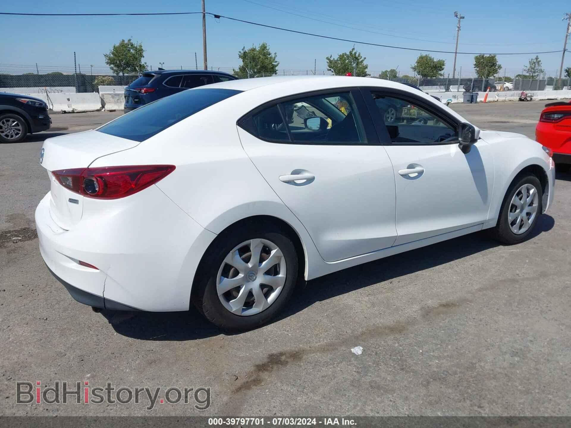 2017 MAZDA MAZDA3 - VIN: 3MZBN1U76HM118924 - Фото 4