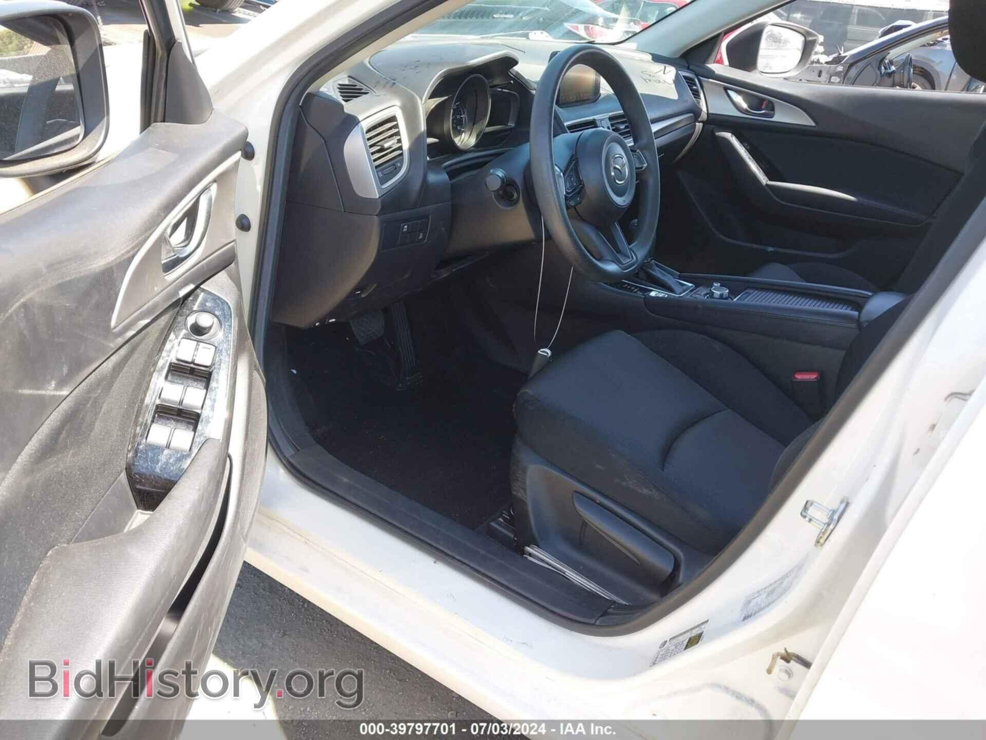 2017 MAZDA MAZDA3 - VIN: 3MZBN1U76HM118924 - Фото 5