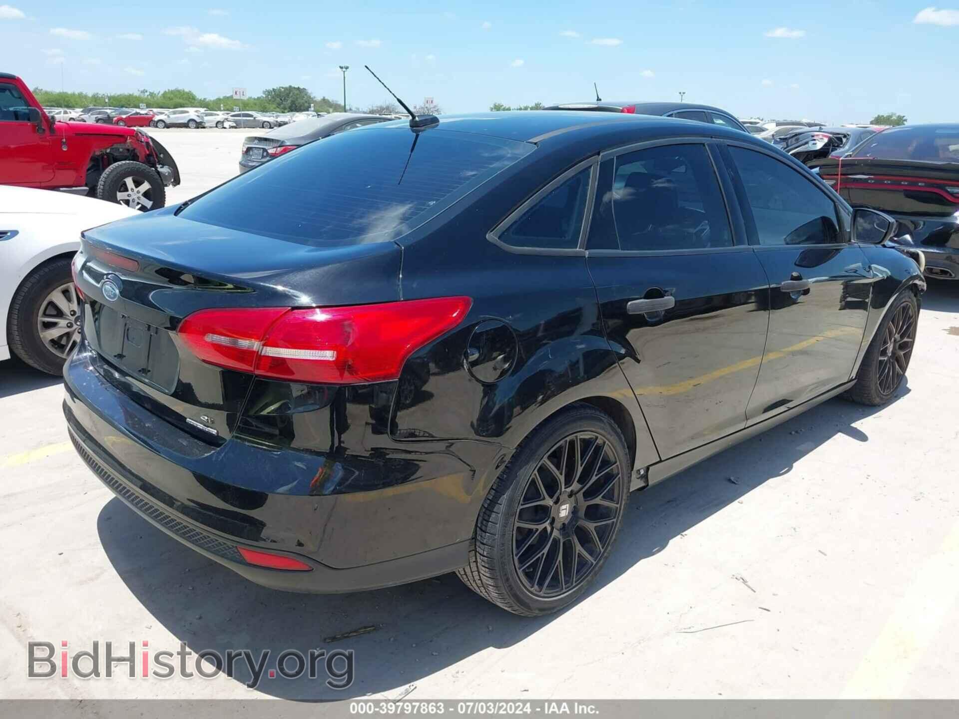 2016 FORD FOCUS - VIN: 1FADP3E24GL336578 - Photo 4