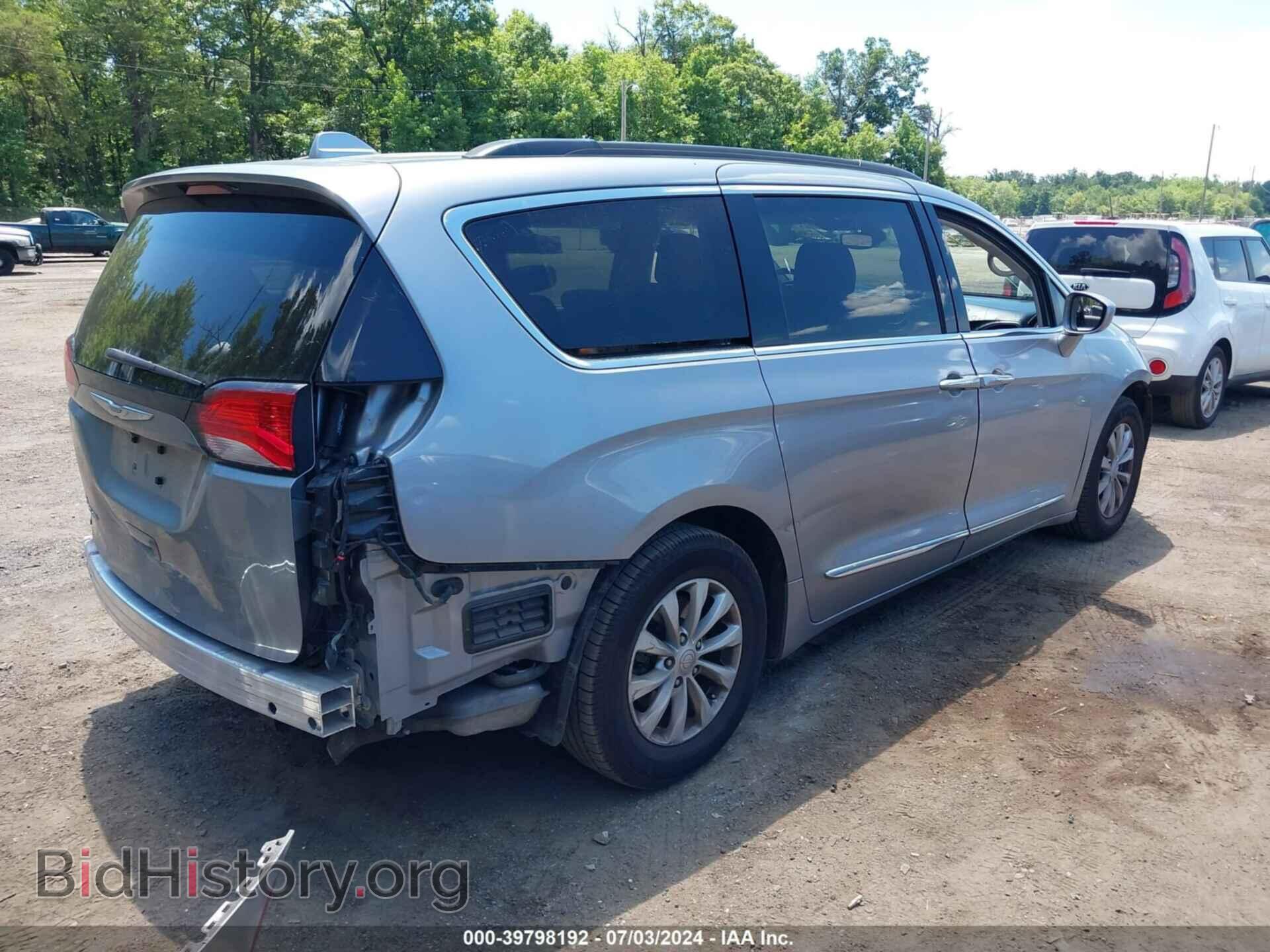 2017 CHRYSLER PACIFICA - VIN: 2C4RC1BG7HR745103 - Фото 4