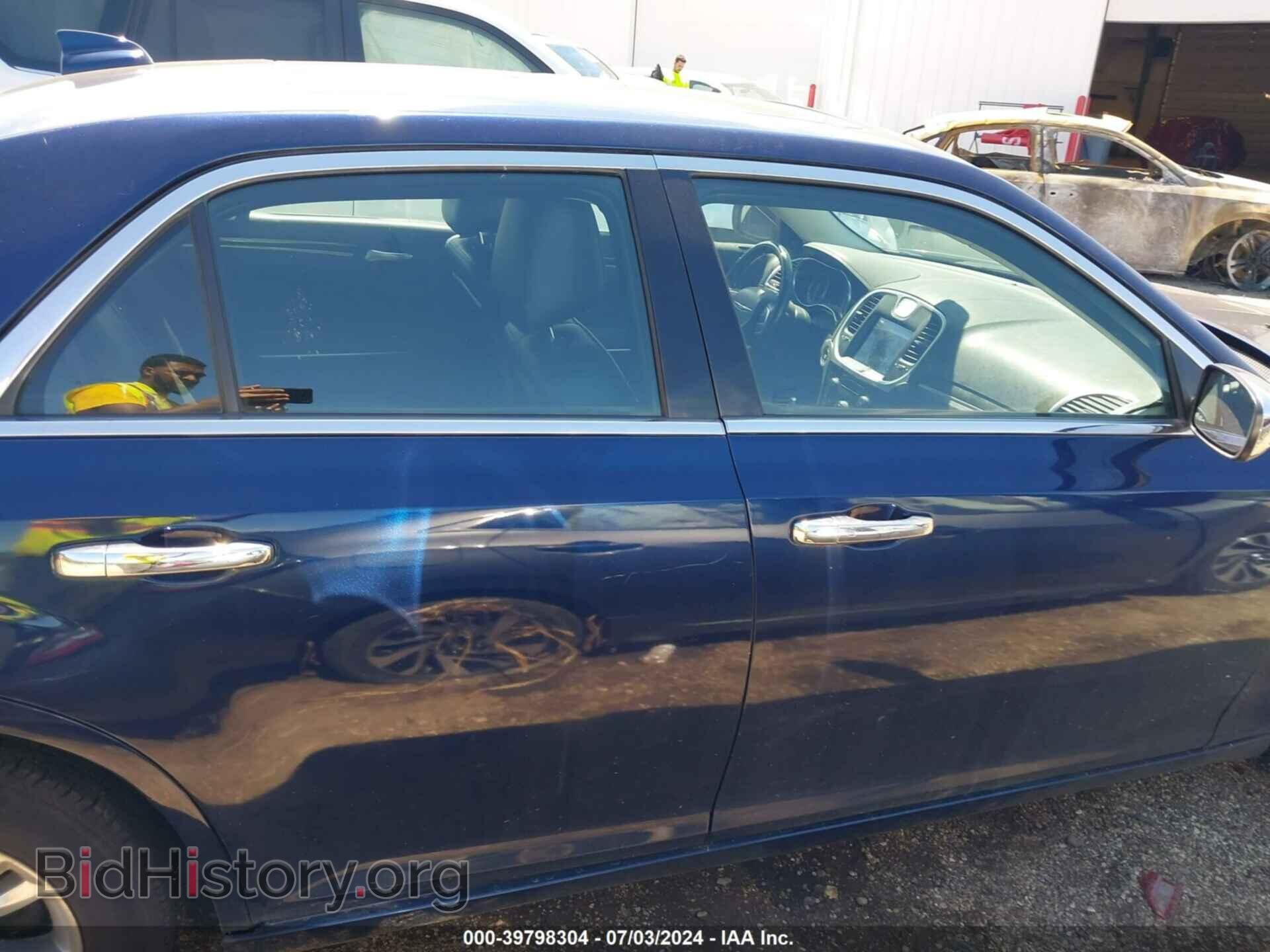 2017 CHRYSLER 300C - VIN: 2C3CCAEG1HH566485 - Фото 5