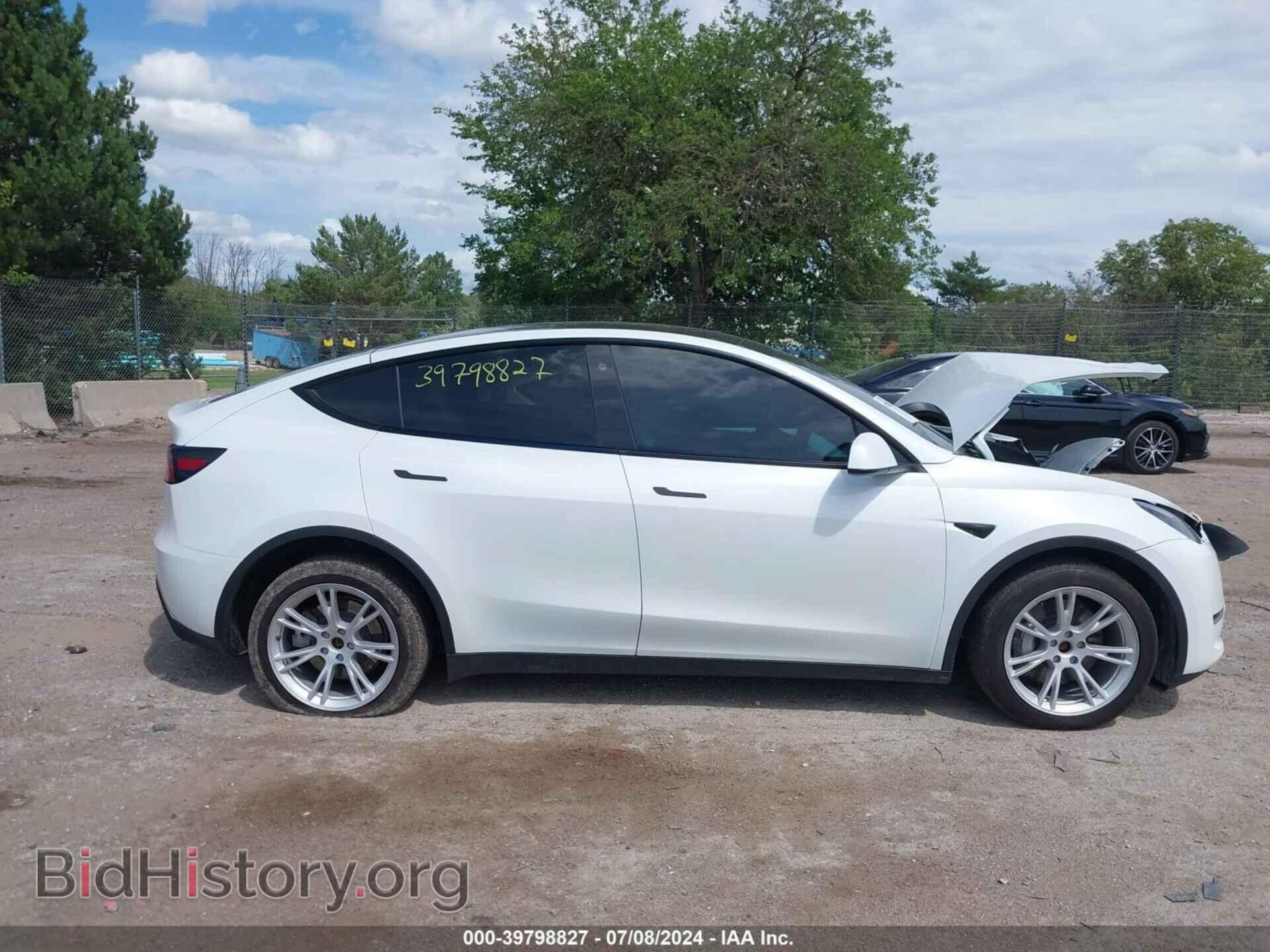 2023 TESLA MODEL Y - VIN: 7SAYGDEE1PF622437 - Фото 13
