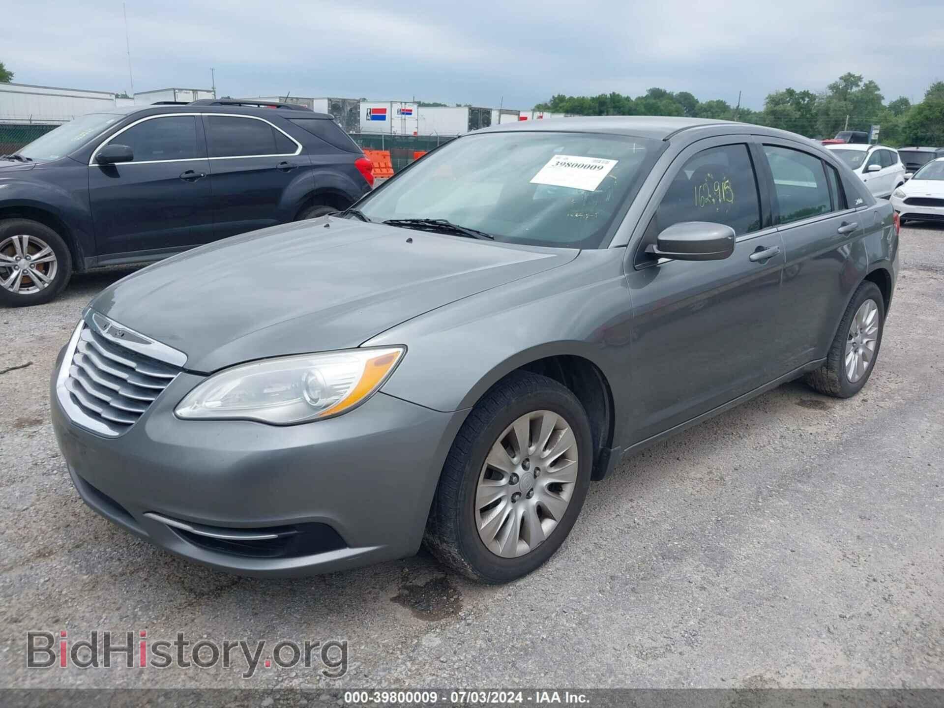 2012 CHRYSLER 200 - VIN: 1C3CCBAB4CN271154 - Фото 2