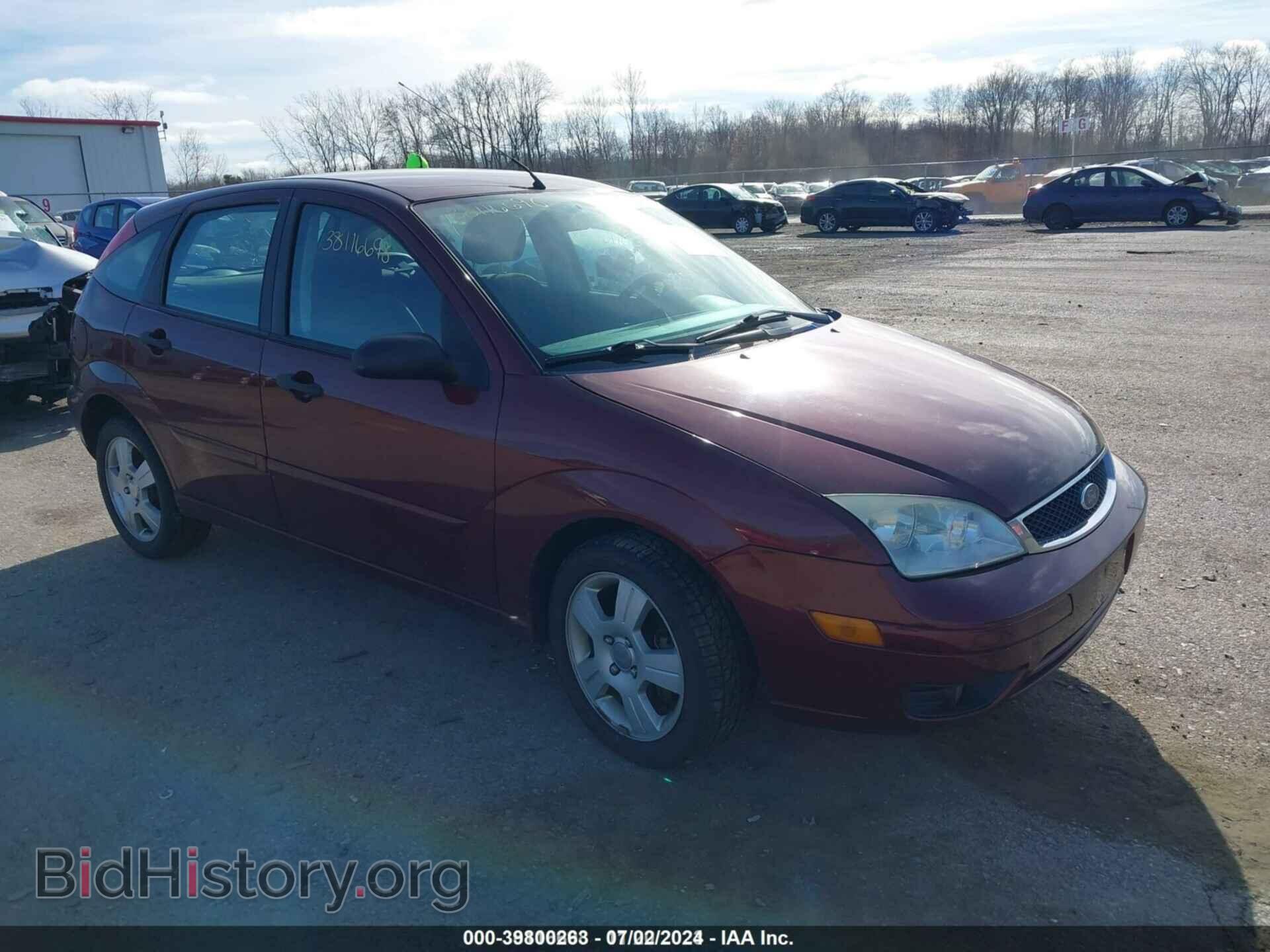 Photo 1FAFP37NX7W207307 - FORD FOCUS 2007