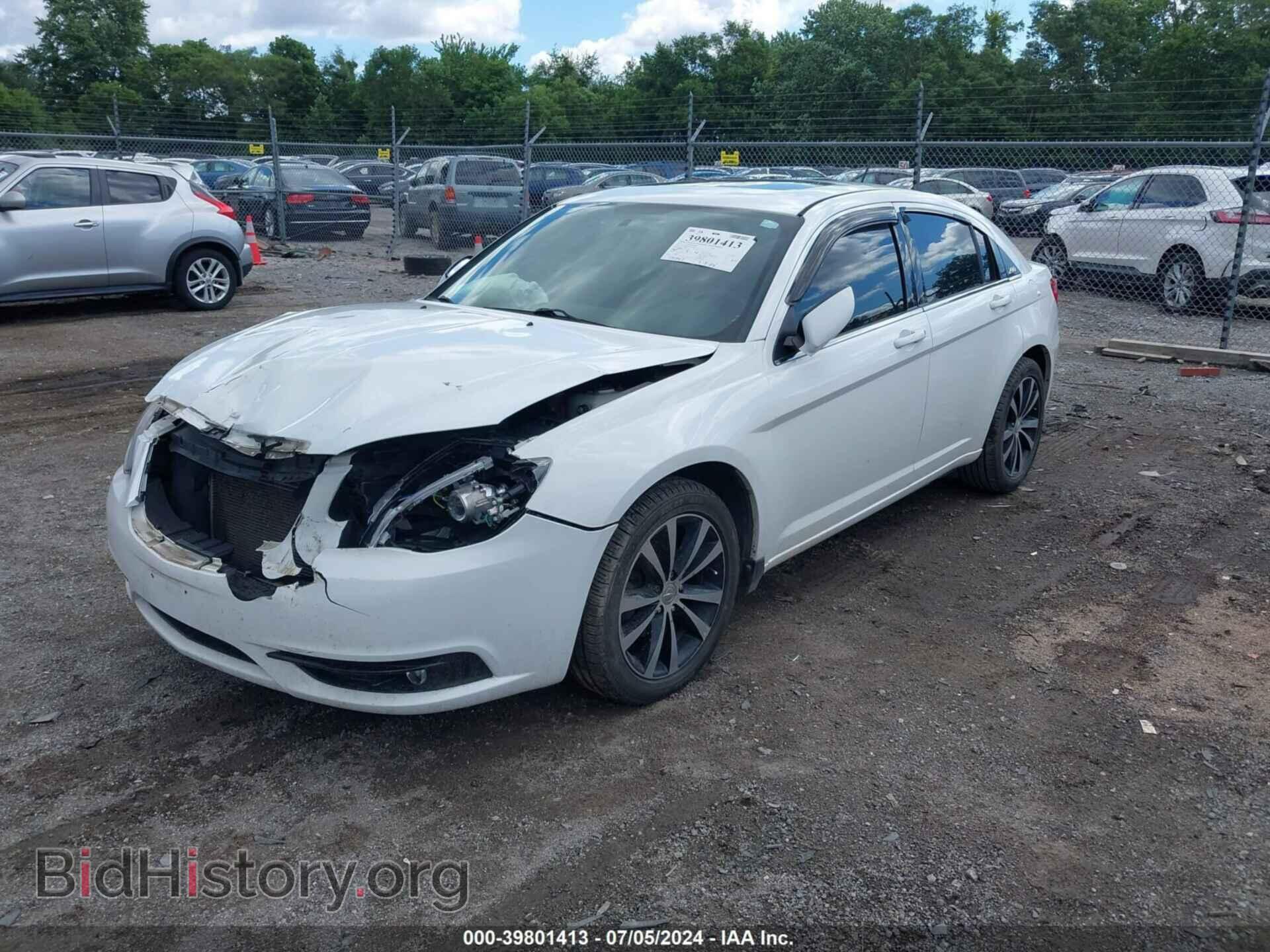 2013 CHRYSLER 200 - VIN: 1C3CCBCG8DN504589 - Photo 2