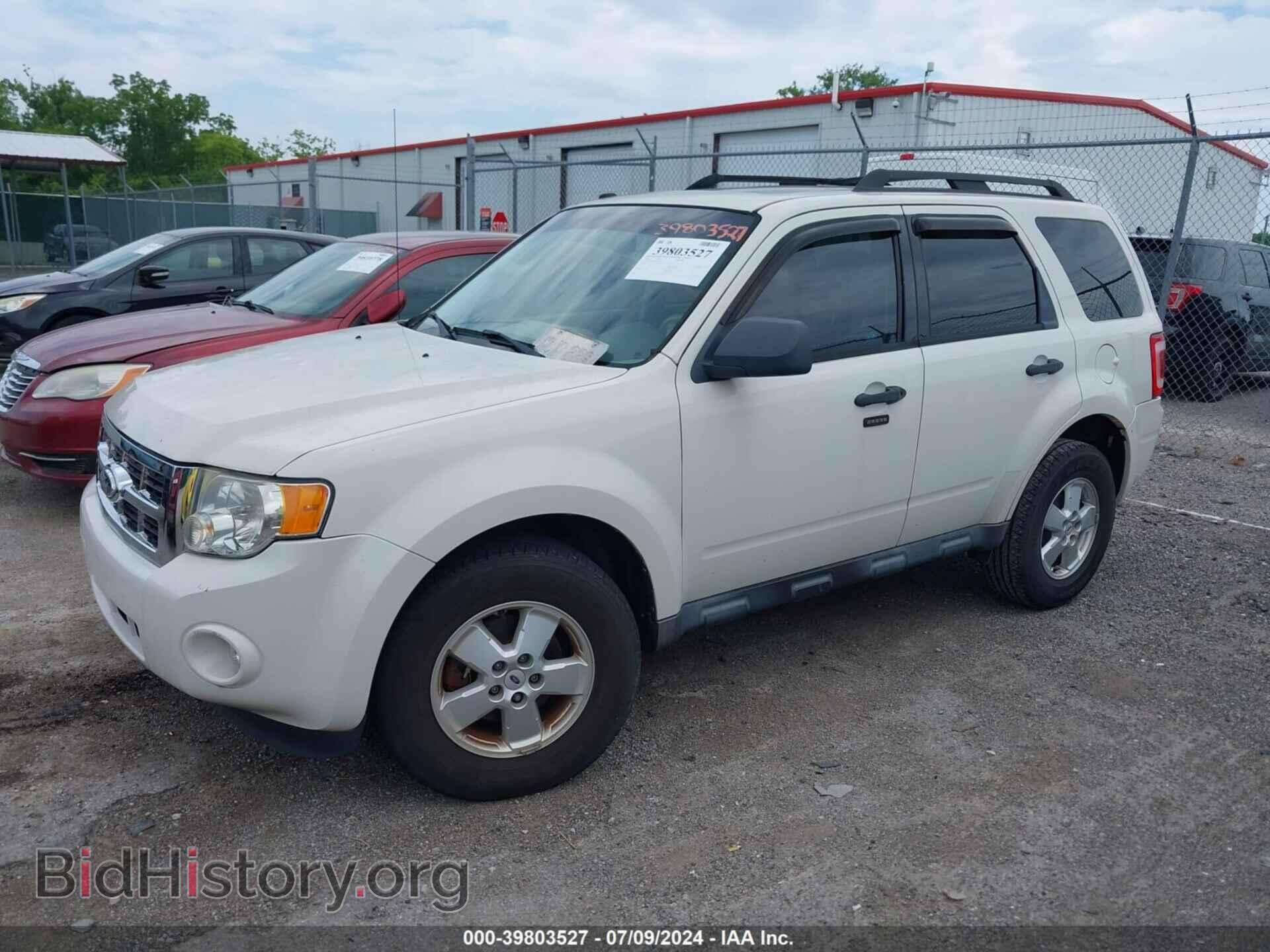 2010 FORD ESCAPE - VIN: 1FMCU0DG9AKB06733 - Фото 2