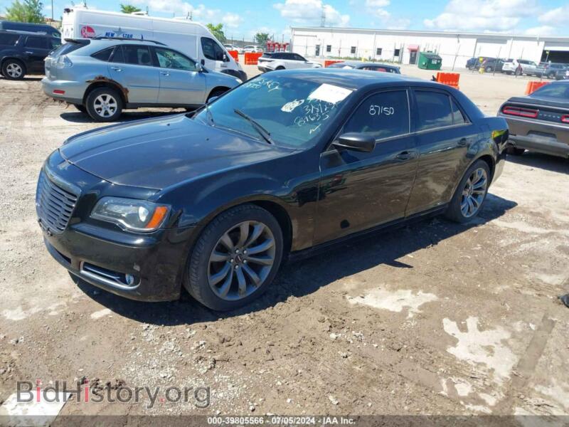 2014 Chrysler 300 (VIN 2C3CCABG4EH373134) — фото 2 из 11