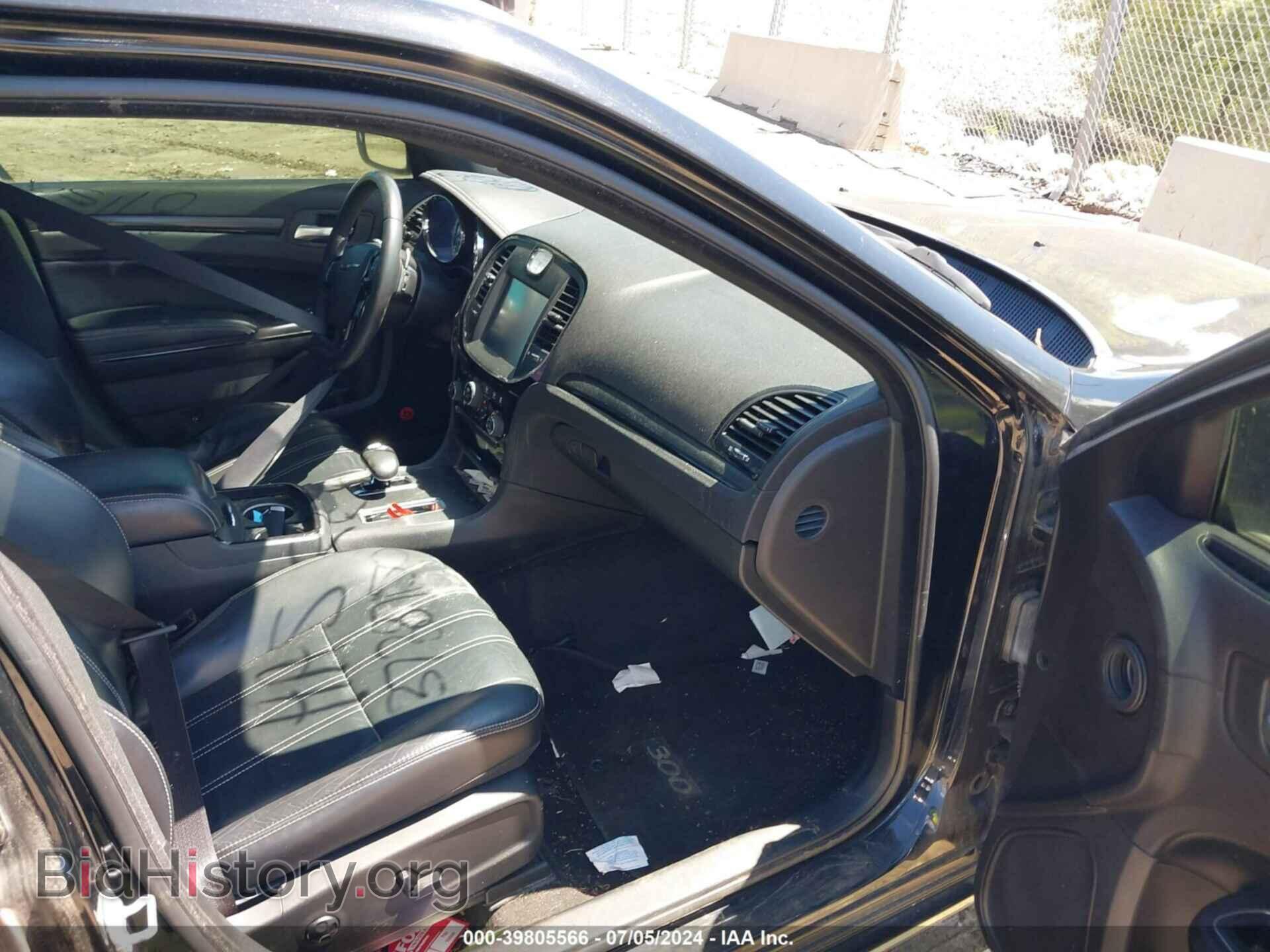 2014 CHRYSLER 300 - VIN: 2C3CCABG4EH373134 - Photo 5