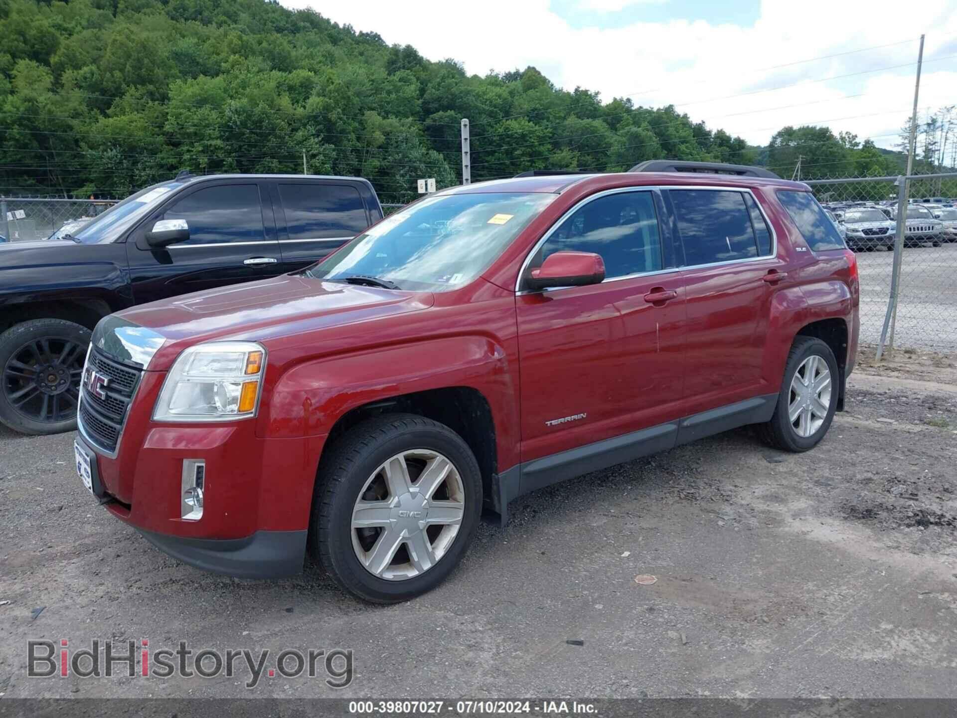 2011 GMC TERRAIN - VIN: 2CTFLTE57B6364728 - Photo 2
