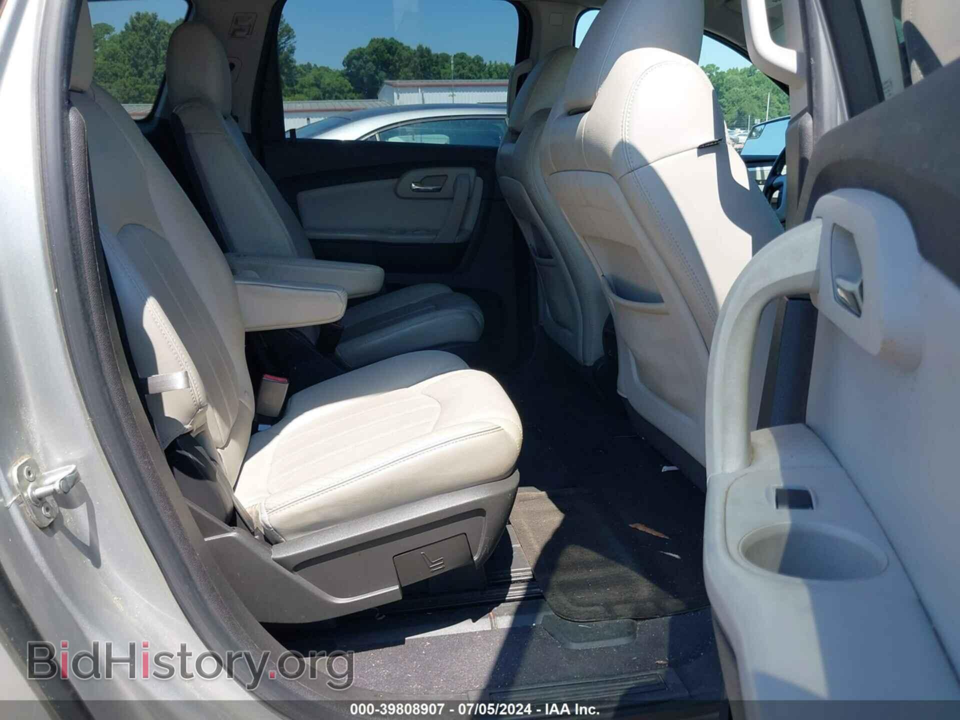 2011 CHEVROLET TRAVERSE - VIN: 1GNKRLED7BJ352024 - Фото 8