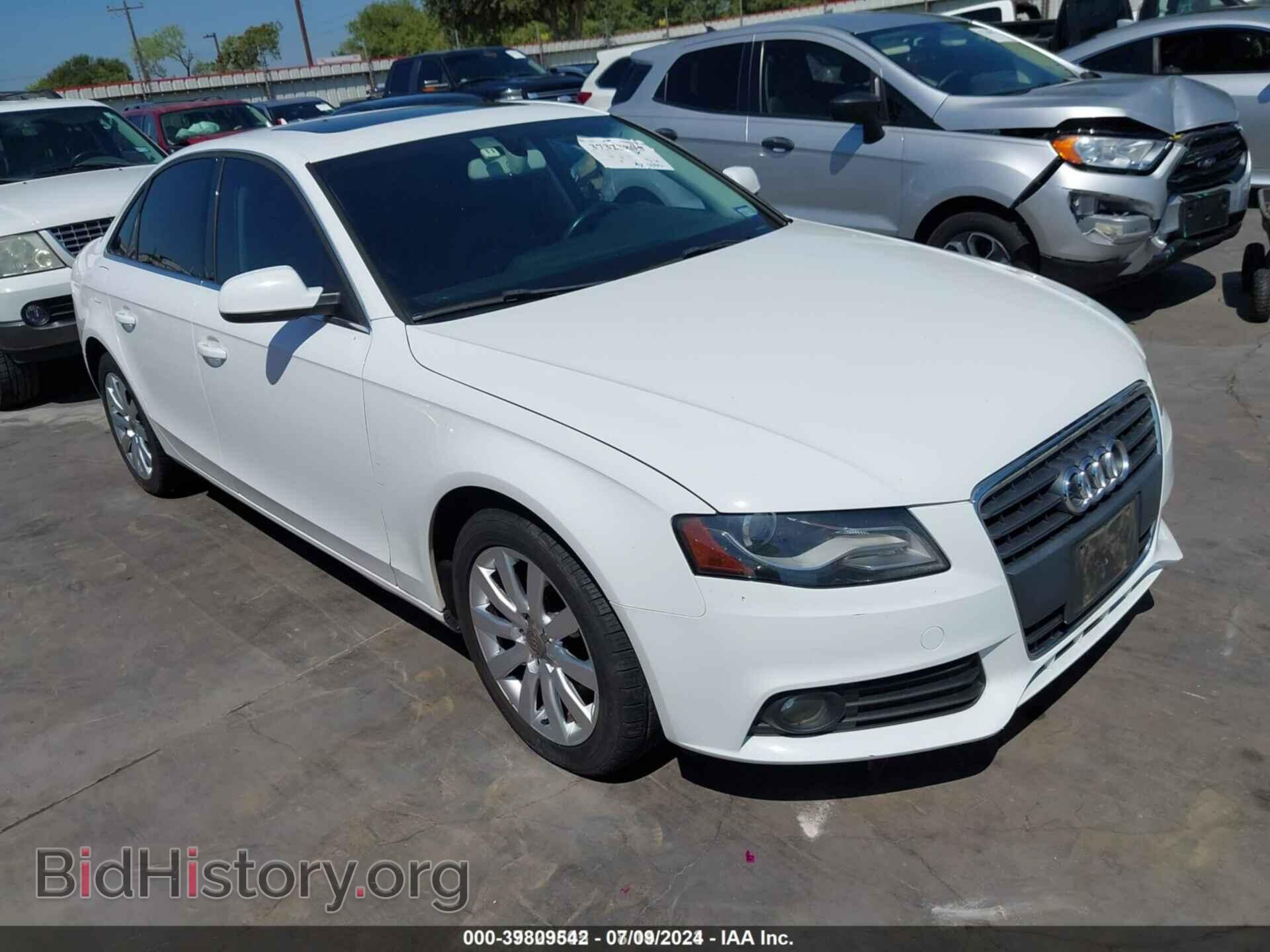 Фотография WAUEFAFL3AN007165 - AUDI A4 2010