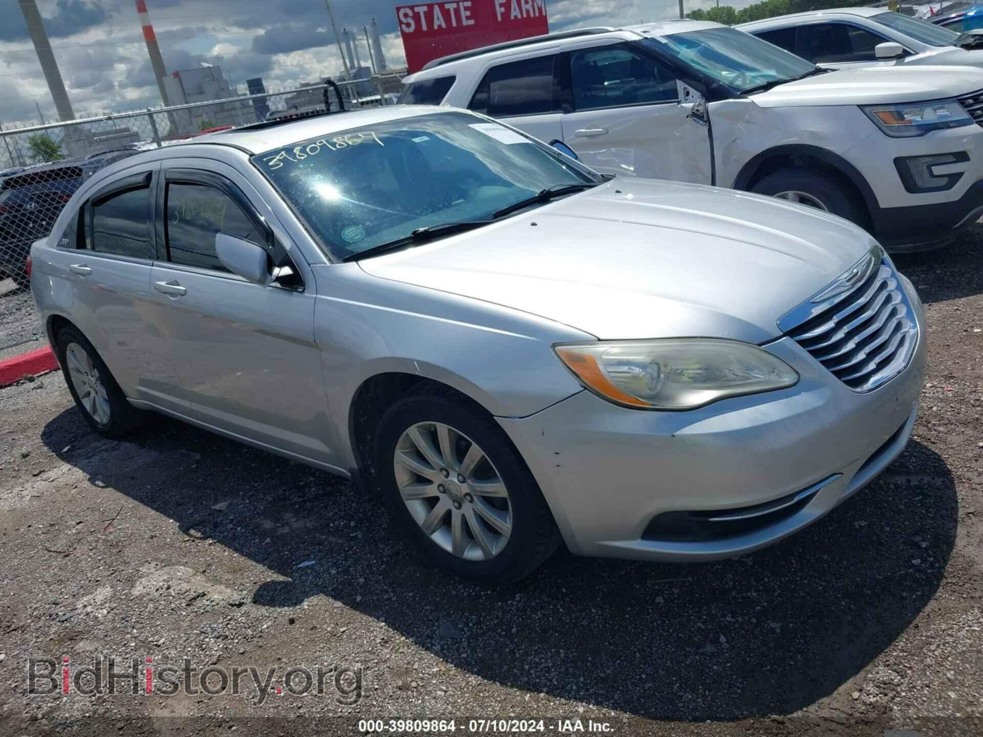 Photo 1C3BC1FB9BN527706 - CHRYSLER 200 2011