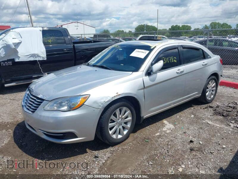 2011 Chrysler 200 (VIN 1C3BC1FB9BN527706) — фото 2 из 19