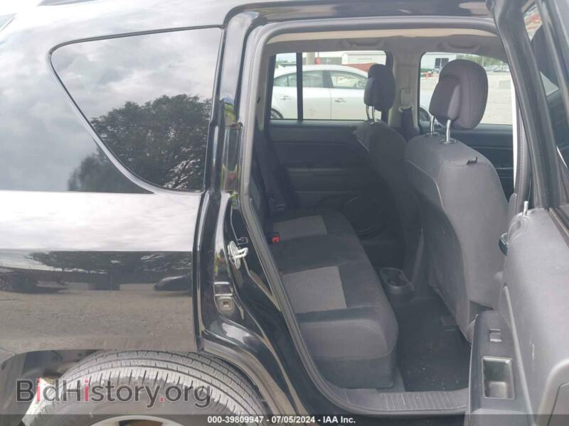 2012 Jeep COMPASS (VIN 1C4NJDBB6CD576181) — фото 8 из 11