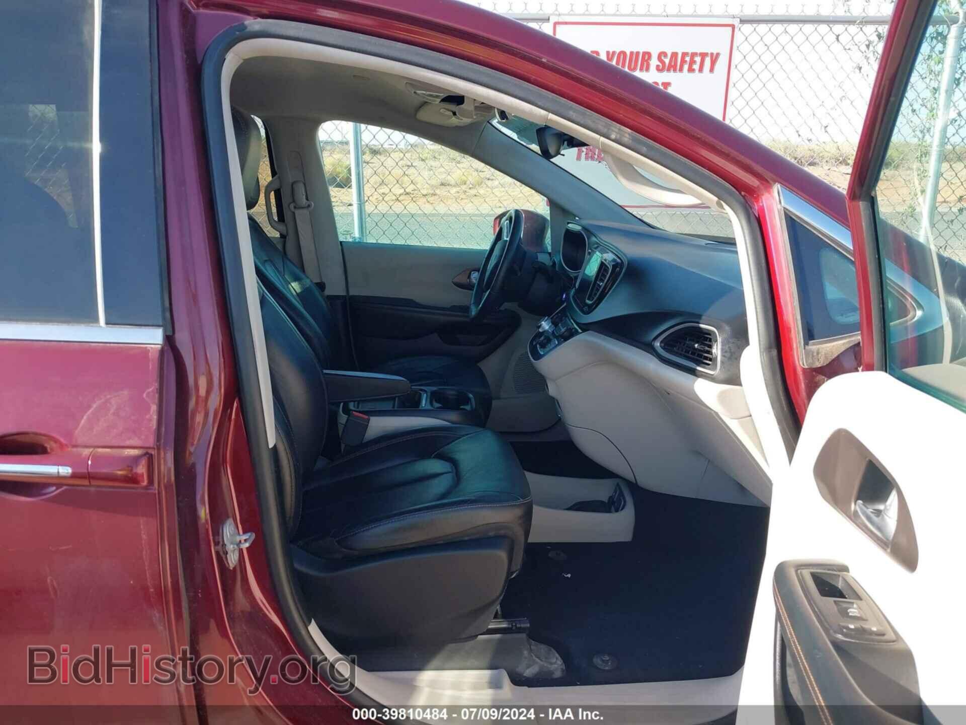 2017 CHRYSLER PACIFICA - VIN: 2C4RC1BG8HR569842 - Фото 5